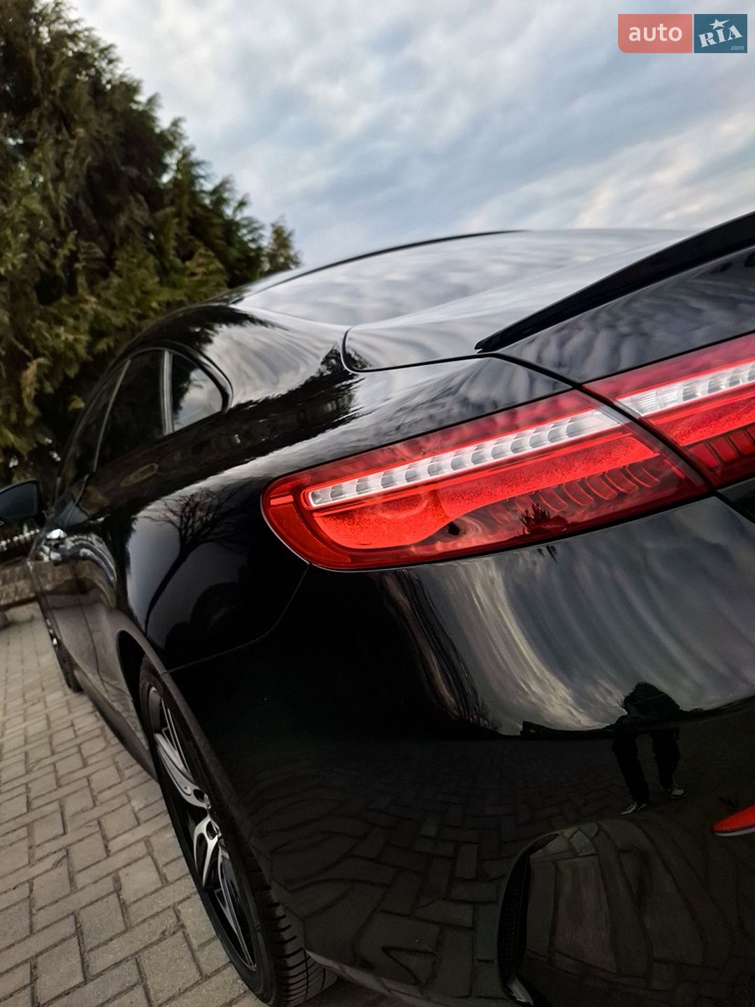 Mercedes-Benz E-Class 2019 VIN WDD1J6HB2KF109172 фото оголошення 19 з 44