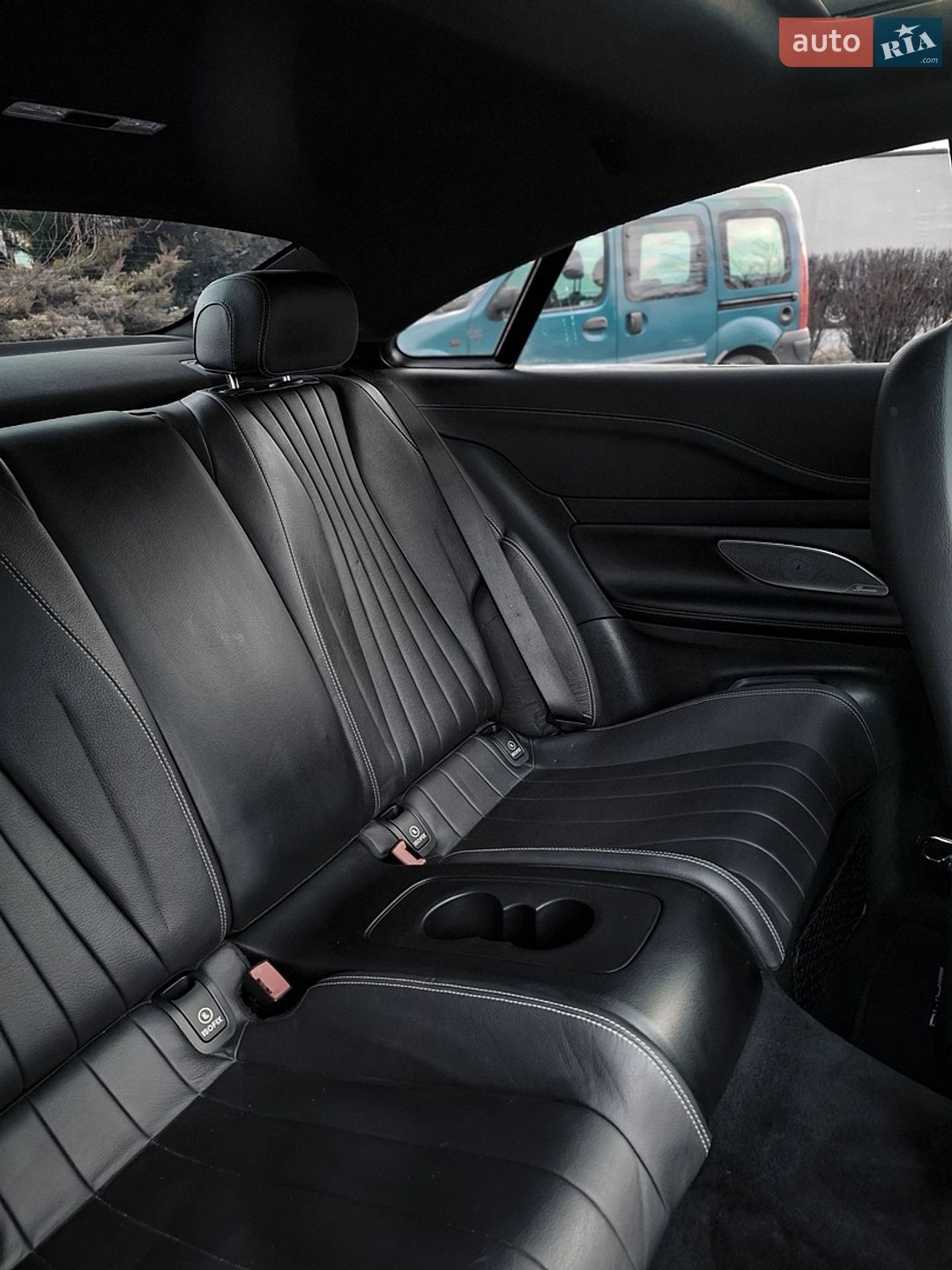 Mercedes-Benz E-Class 2019 VIN WDD1J6HB2KF109172 фото оголошення 36 з 44