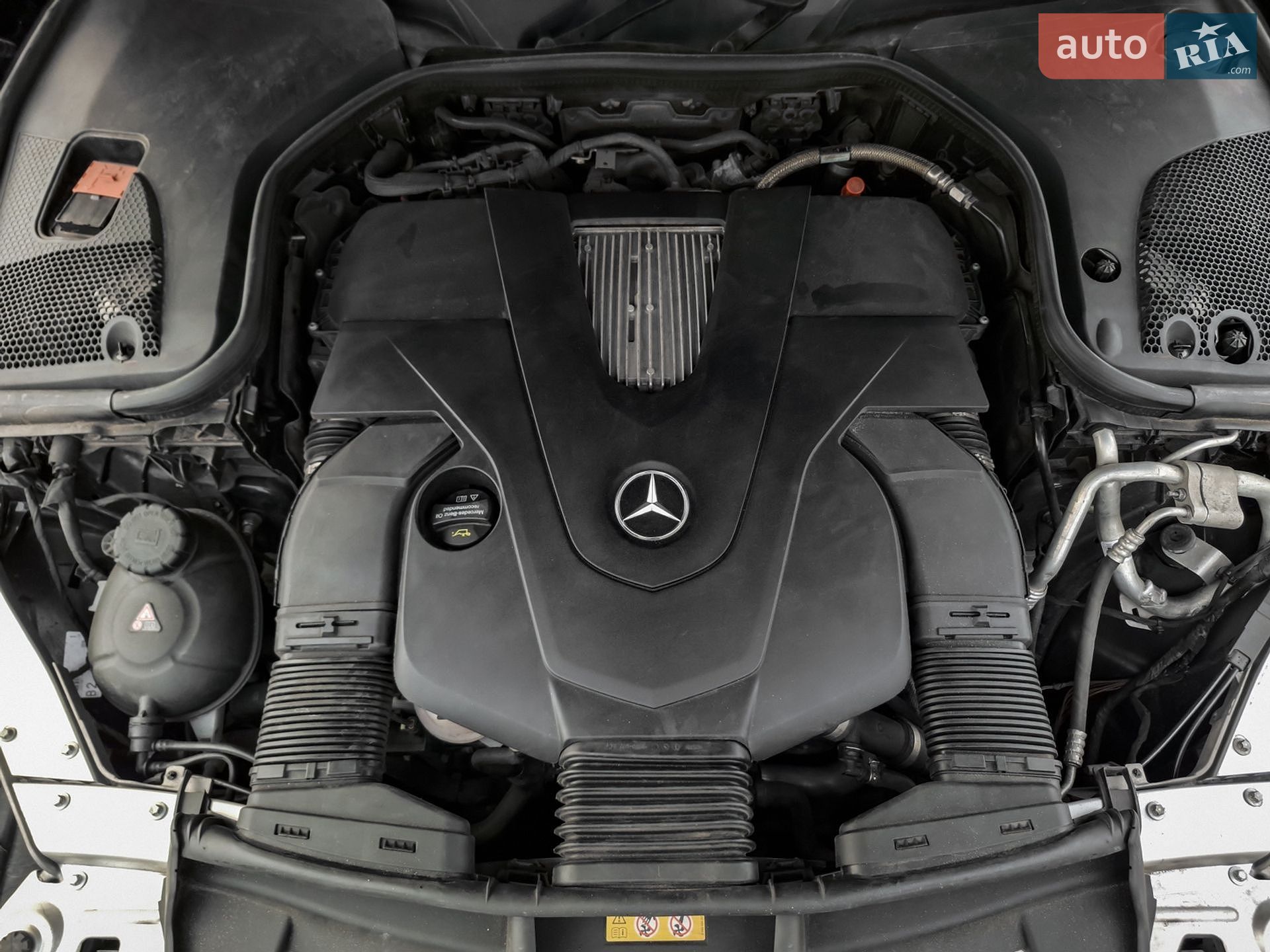 Mercedes-Benz E-Class 2019 VIN WDD1J6HB2KF109172 фото оголошення 38 з 44