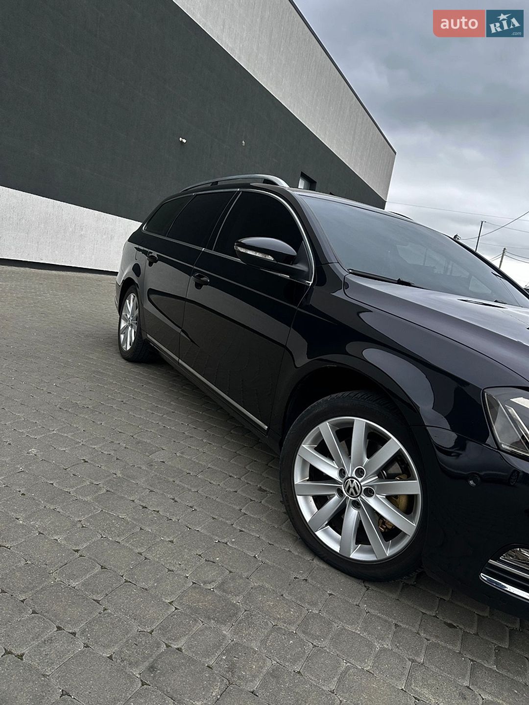 Volkswagen Passat 2011 VIN WVWZZZ3CZCE024804 фото оголошення 4 з 11
