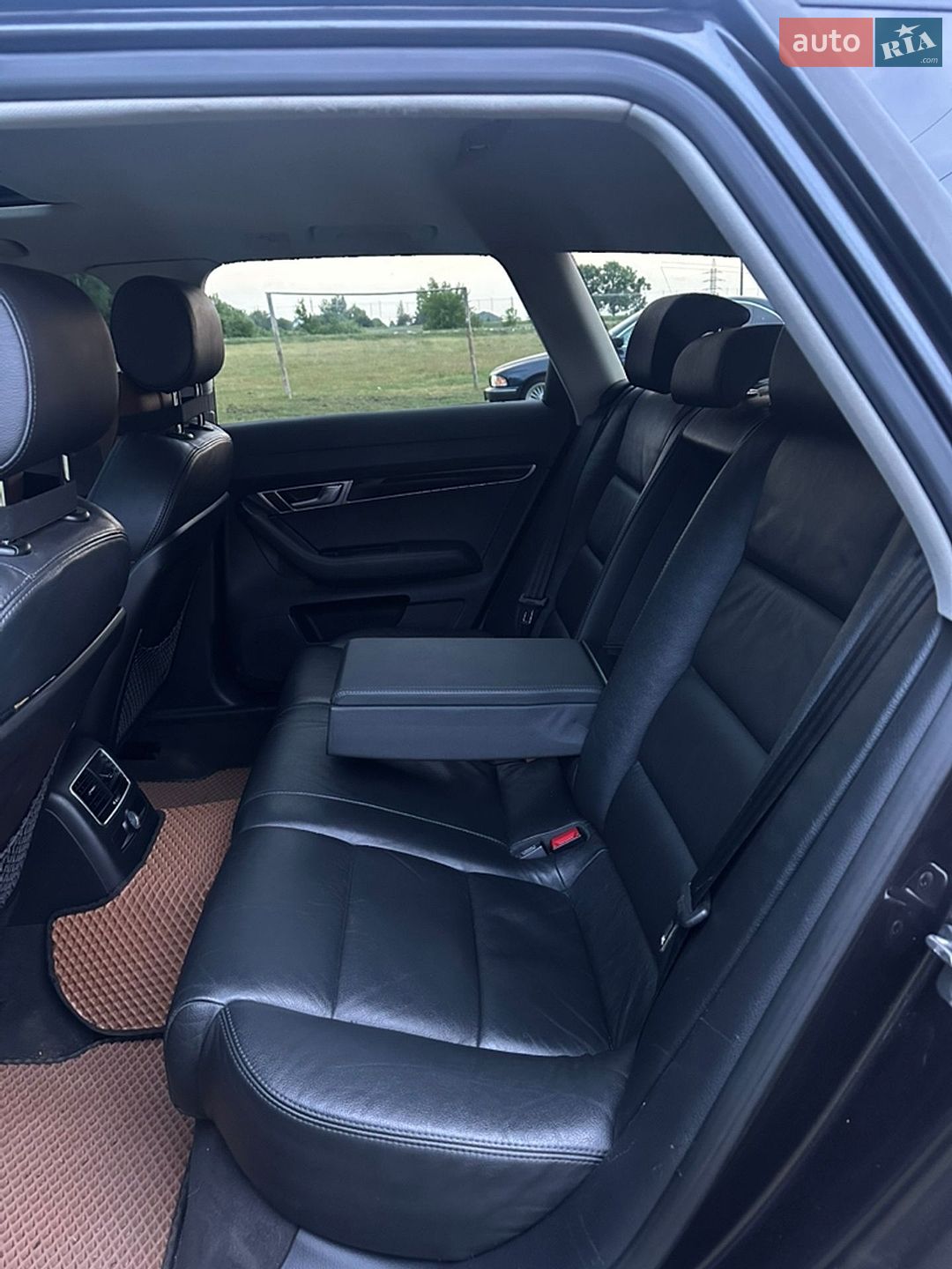 Audi A6 Allroad 2010 VIN WAUZZZ4F4BN038432 фото оголошення 6 з 17