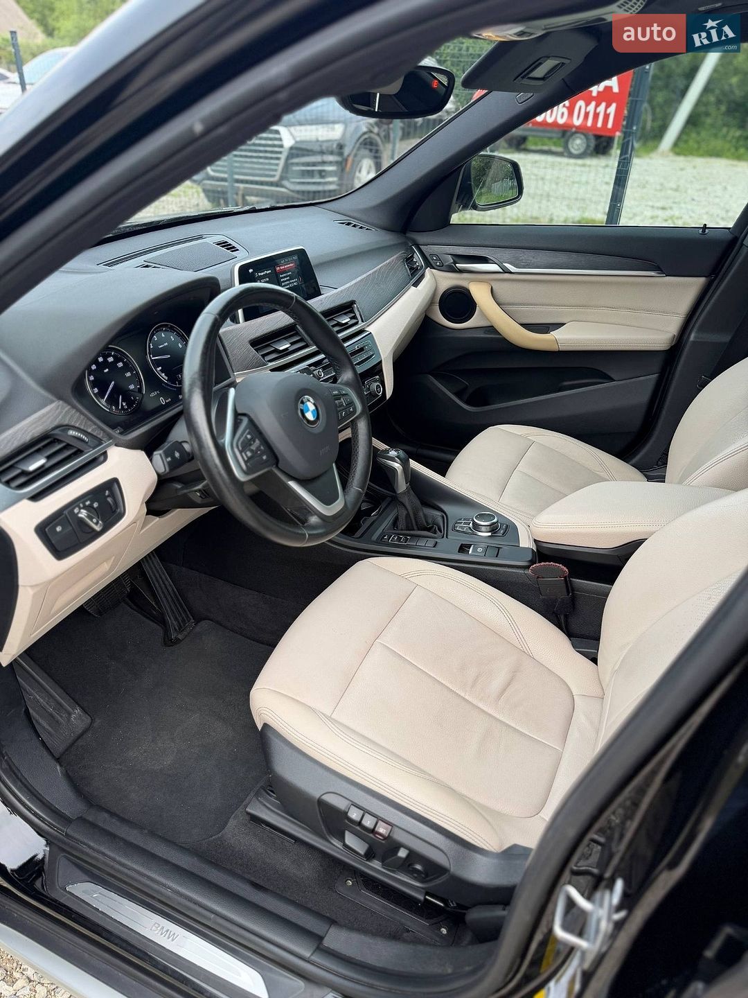 BMW X1 2018 VIN WBXHU7C30J3H43530 фото оголошення 13 з 17