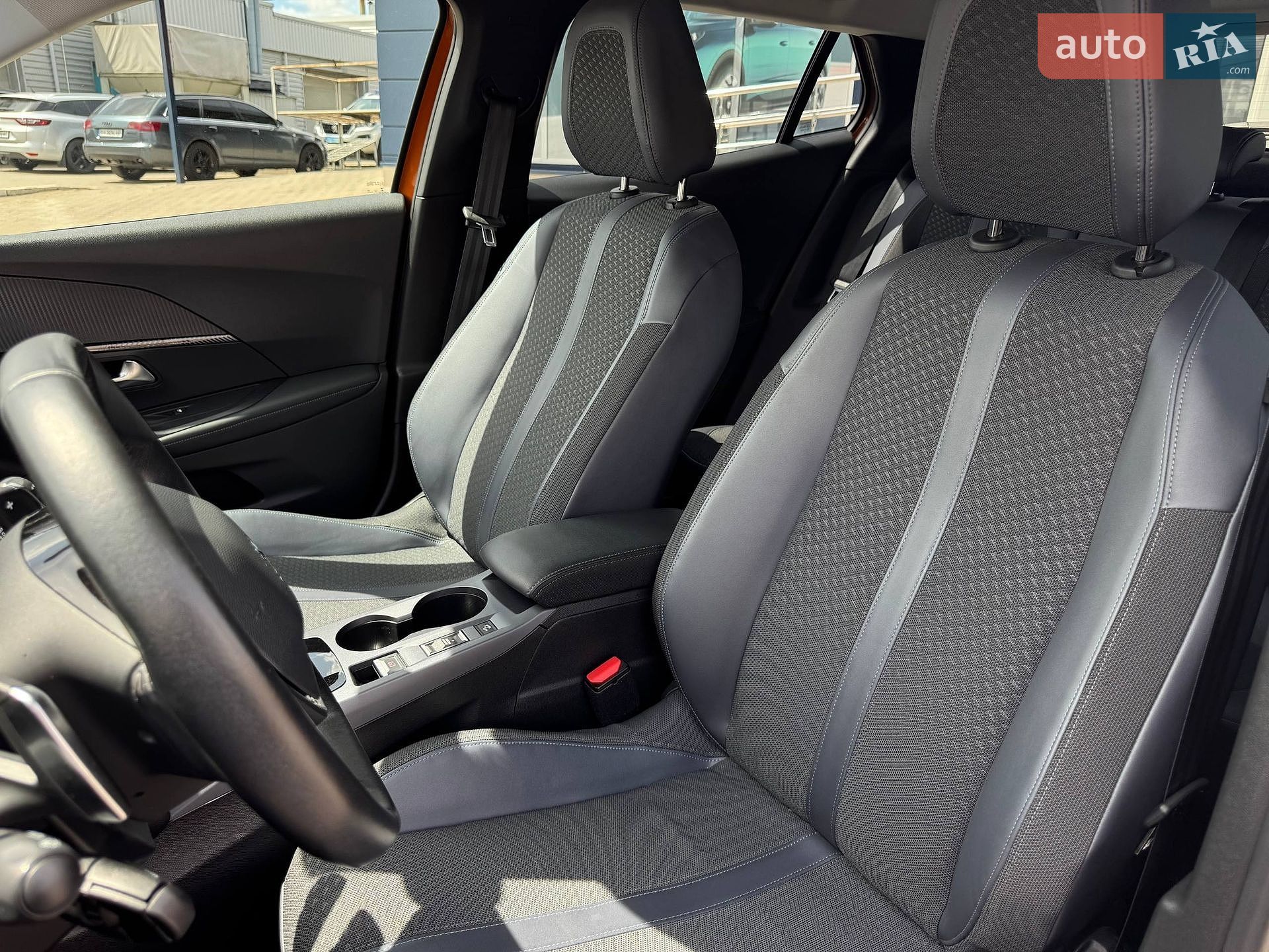 Peugeot 2008 2020 VIN VR3UDYHZRLJ602682 фото оголошення 30 з 42