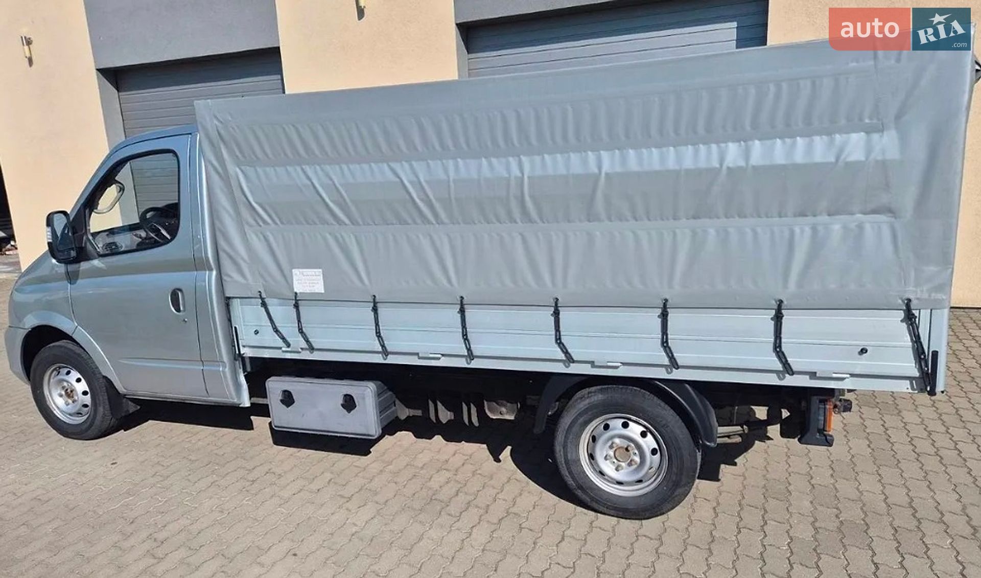 Maxus EV80 2019 VIN LSFAL1106KA072021 фото оголошення 8 з 16