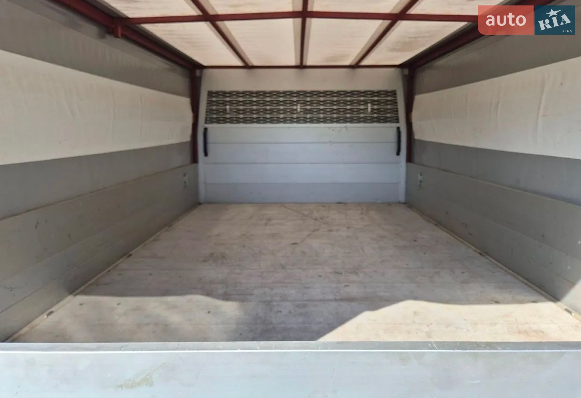 Maxus EV80 2019 VIN LSFAL1106KA072021 фото оголошення 9 з 16