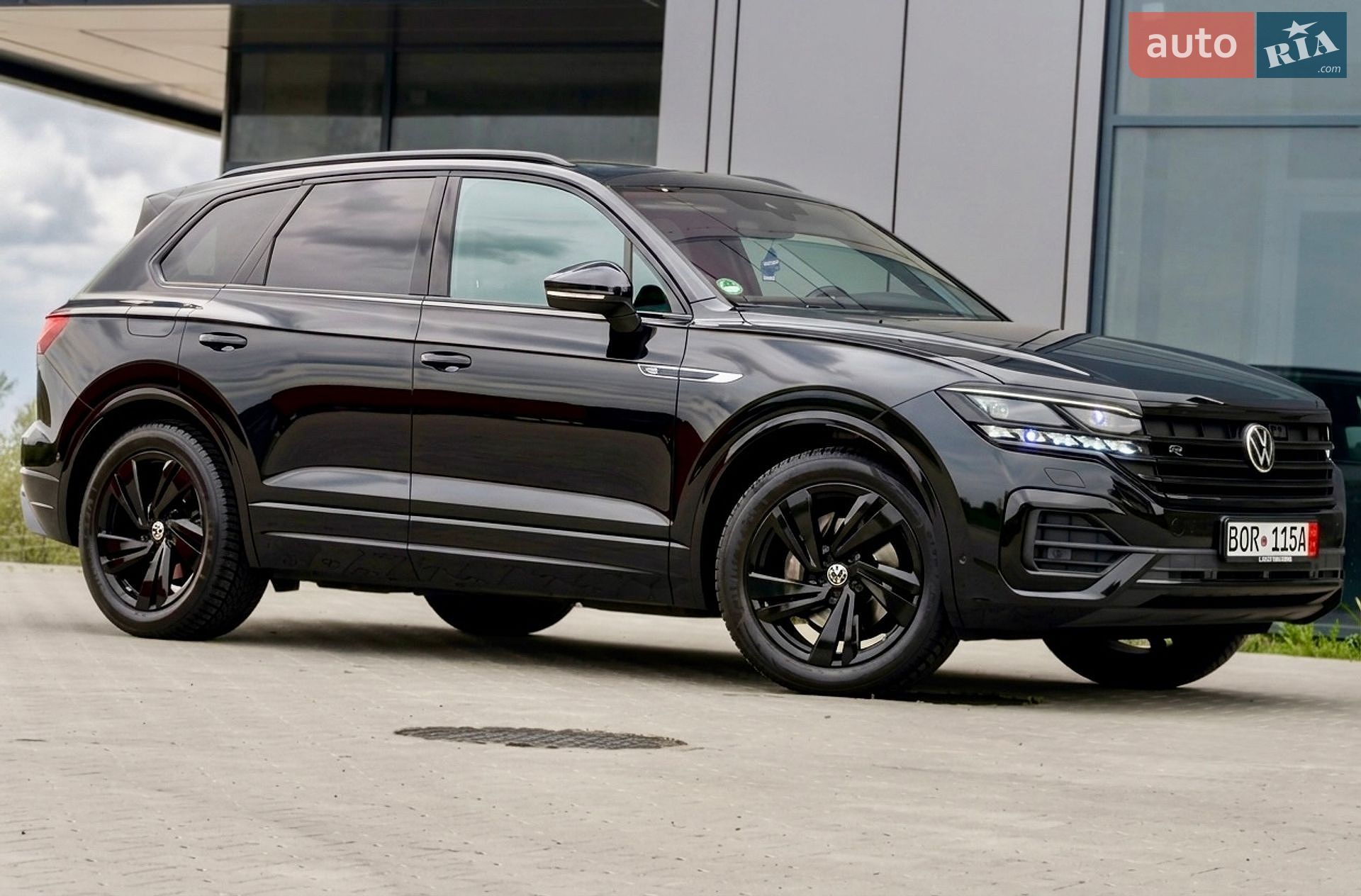 Volkswagen Touareg 2022 VIN WVGZZZCRZND017354 фото оголошення 3 з 76