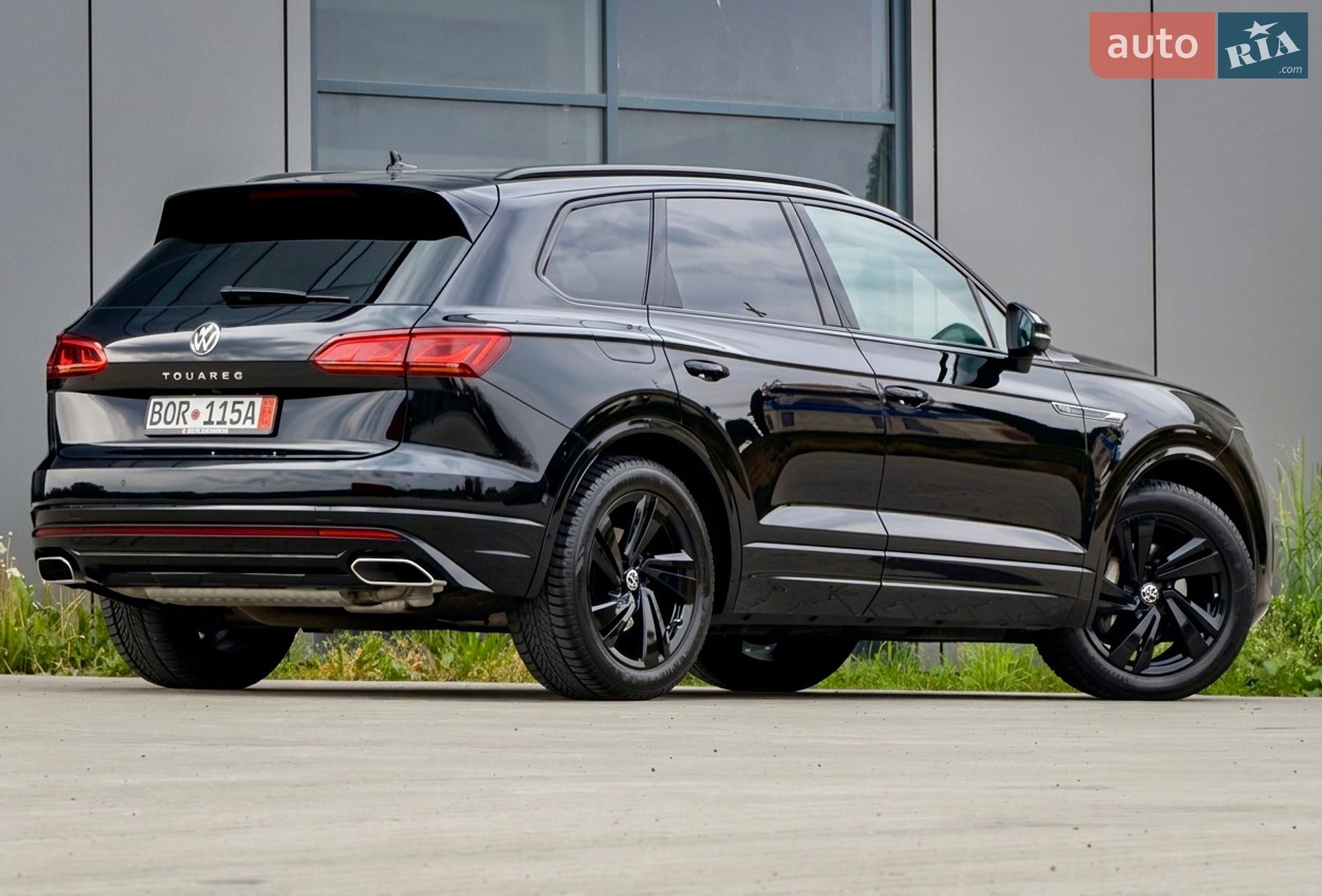 Volkswagen Touareg 2022 VIN WVGZZZCRZND017354 фото оголошення 2 з 76