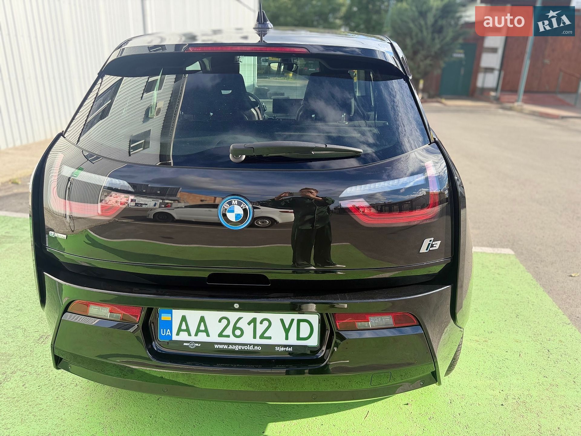 BMW I3 2017 VIN WBY1Z6100H7A09846 фото оголошення 16 з 70