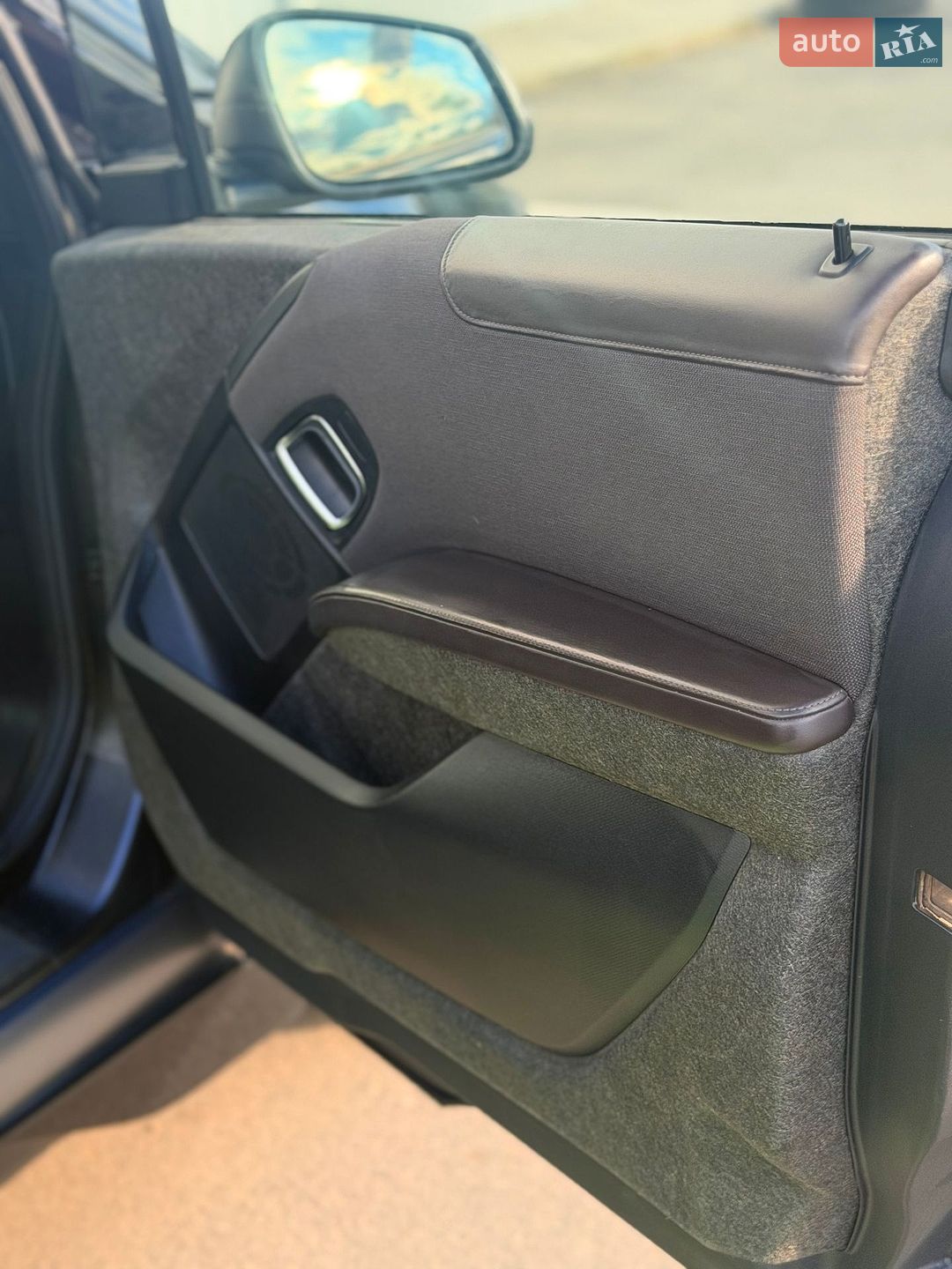 BMW I3 2017 VIN WBY1Z6100H7A09846 фото оголошення 28 з 70