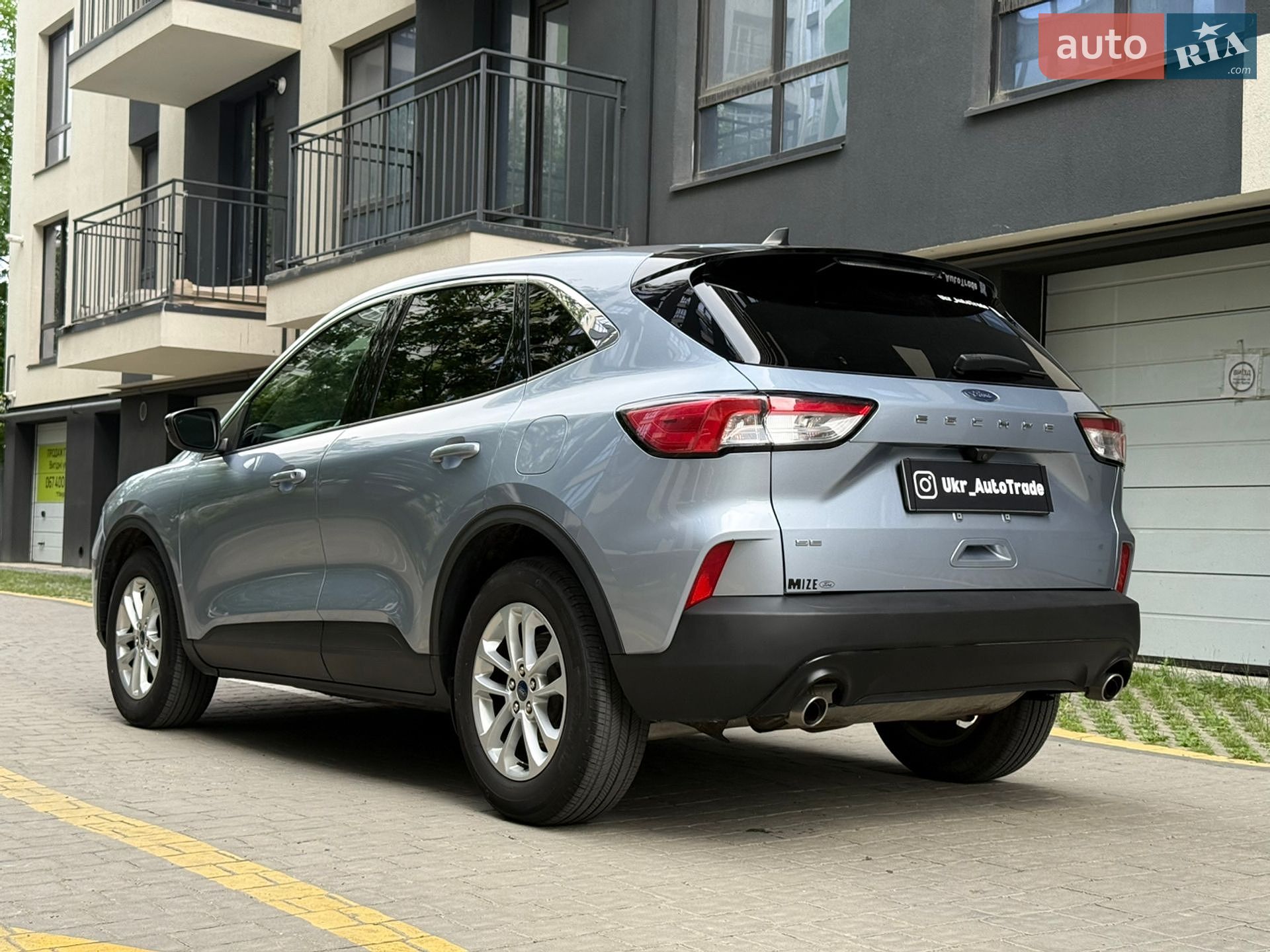 Ford Escape 2022 VIN 1FMCU0G64NUB82924 фото оголошення 3 з 31