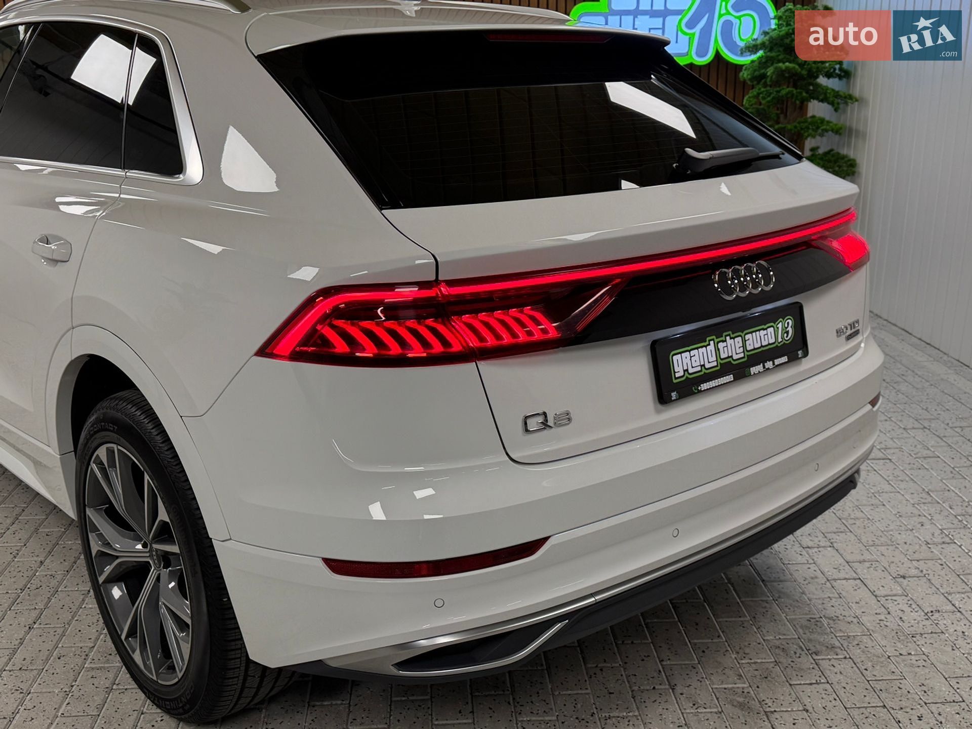 Audi Q8 2020 VIN WAUZZZF10MD012629 фото оголошення 52 з 54