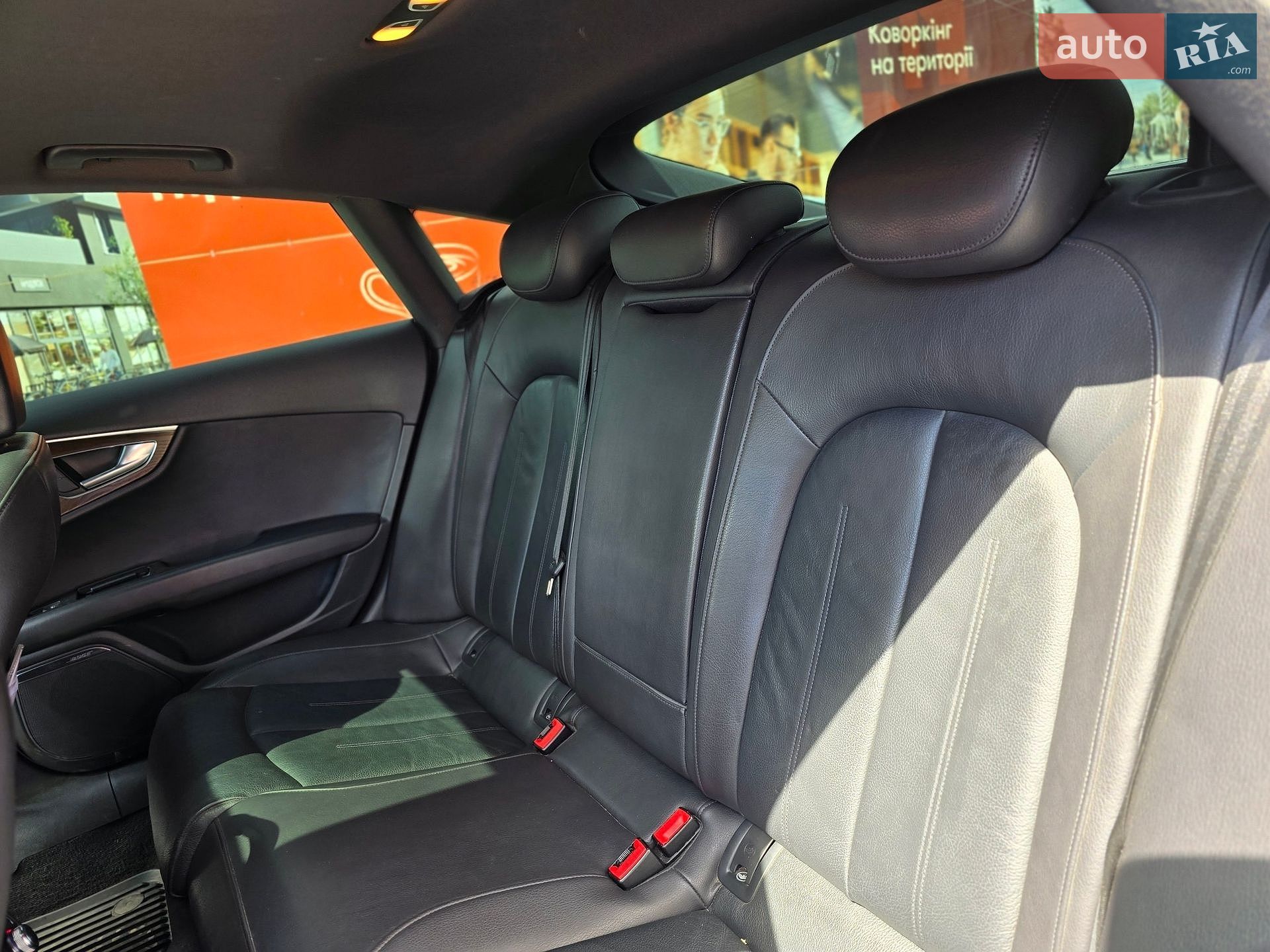 Audi A7 Sportback 2016 VIN WAUWGAFC0GN165683 фото оголошення 26 з 32