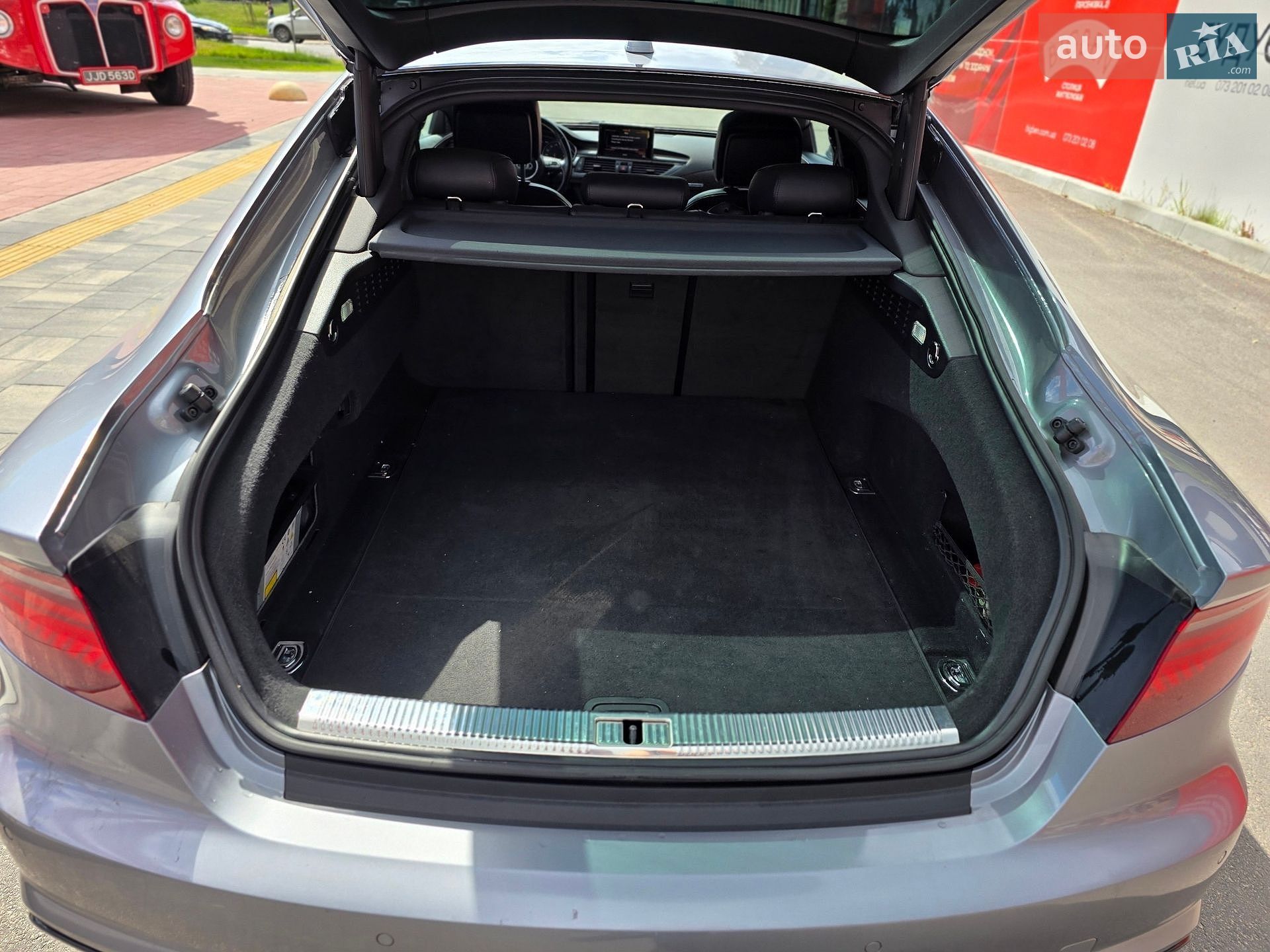 Audi A7 Sportback 2016 VIN WAUWGAFC0GN165683 фото оголошення 29 з 32