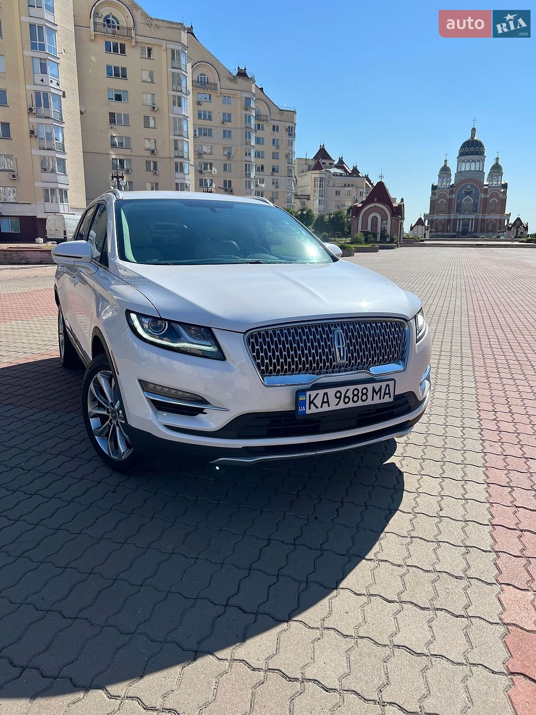 Lincoln MKC 2018 VIN 5LMCJ2D99KUL10053 фото оголошення 11 з 64