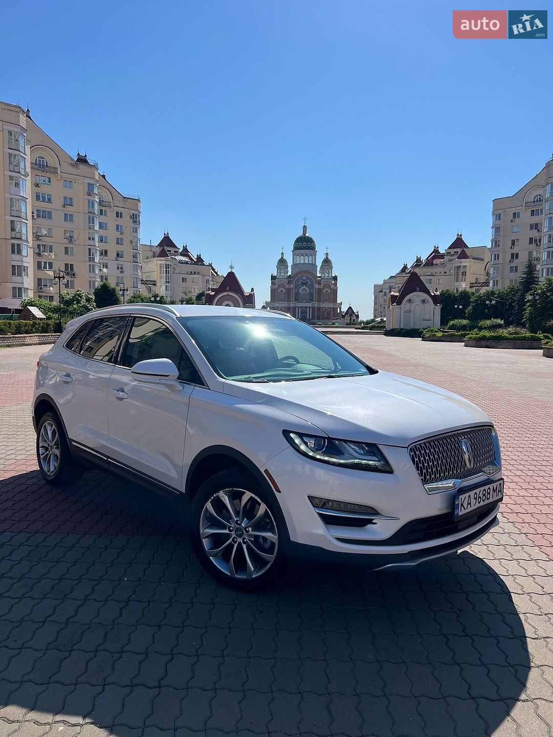 Lincoln MKC 2018 VIN 5LMCJ2D99KUL10053 фото оголошення 35 з 64