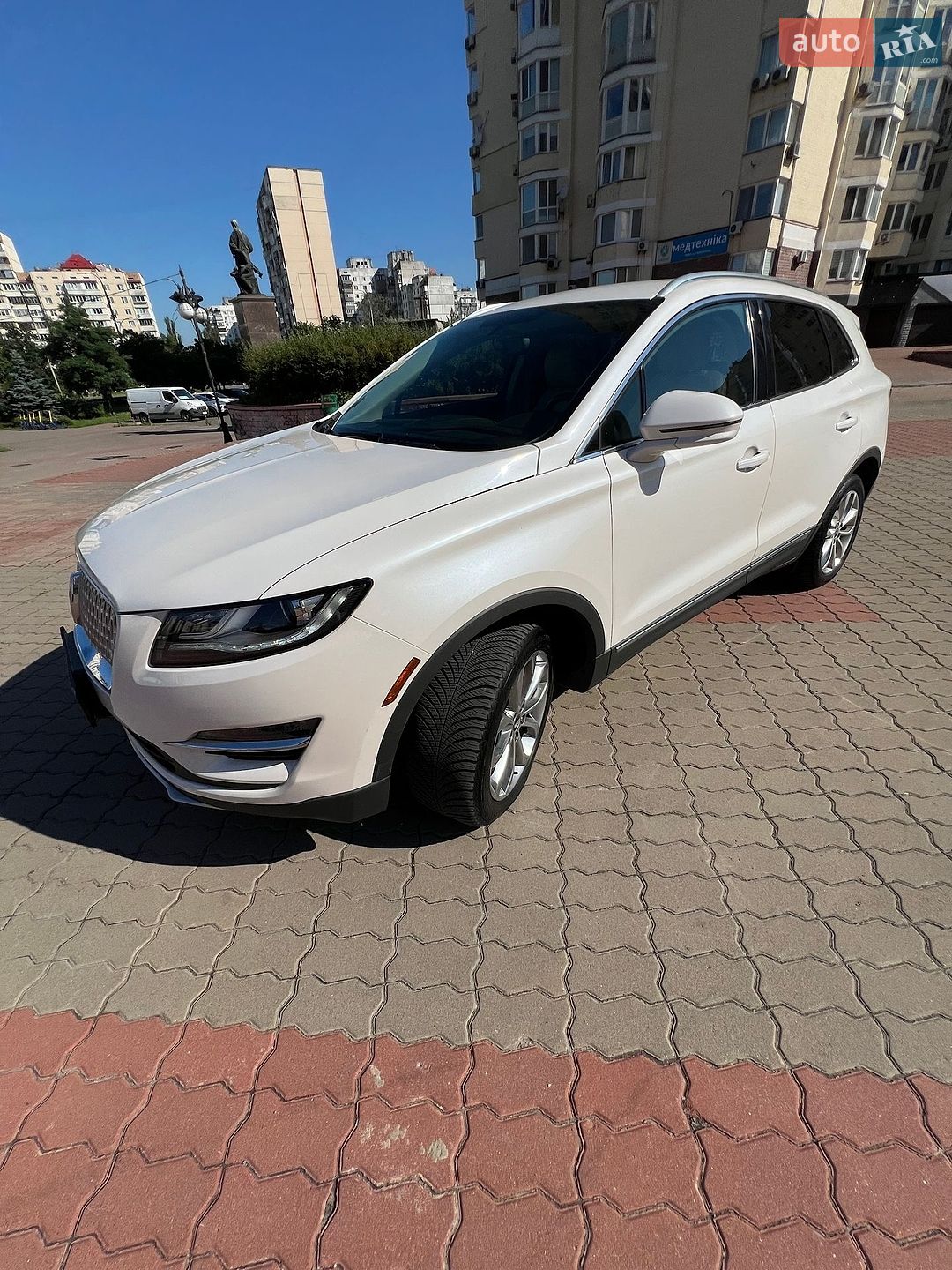 Lincoln MKC 2018 VIN 5LMCJ2D99KUL10053 фото оголошення 44 з 64