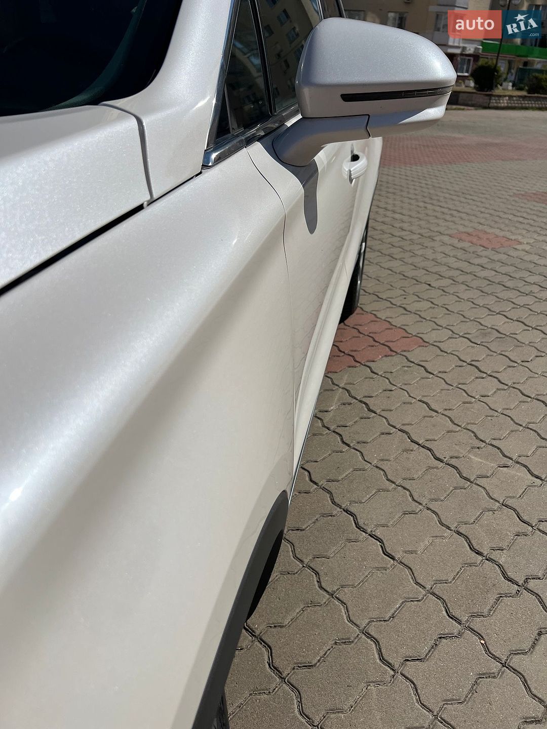 Lincoln MKC 2018 VIN 5LMCJ2D99KUL10053 фото оголошення 45 з 64