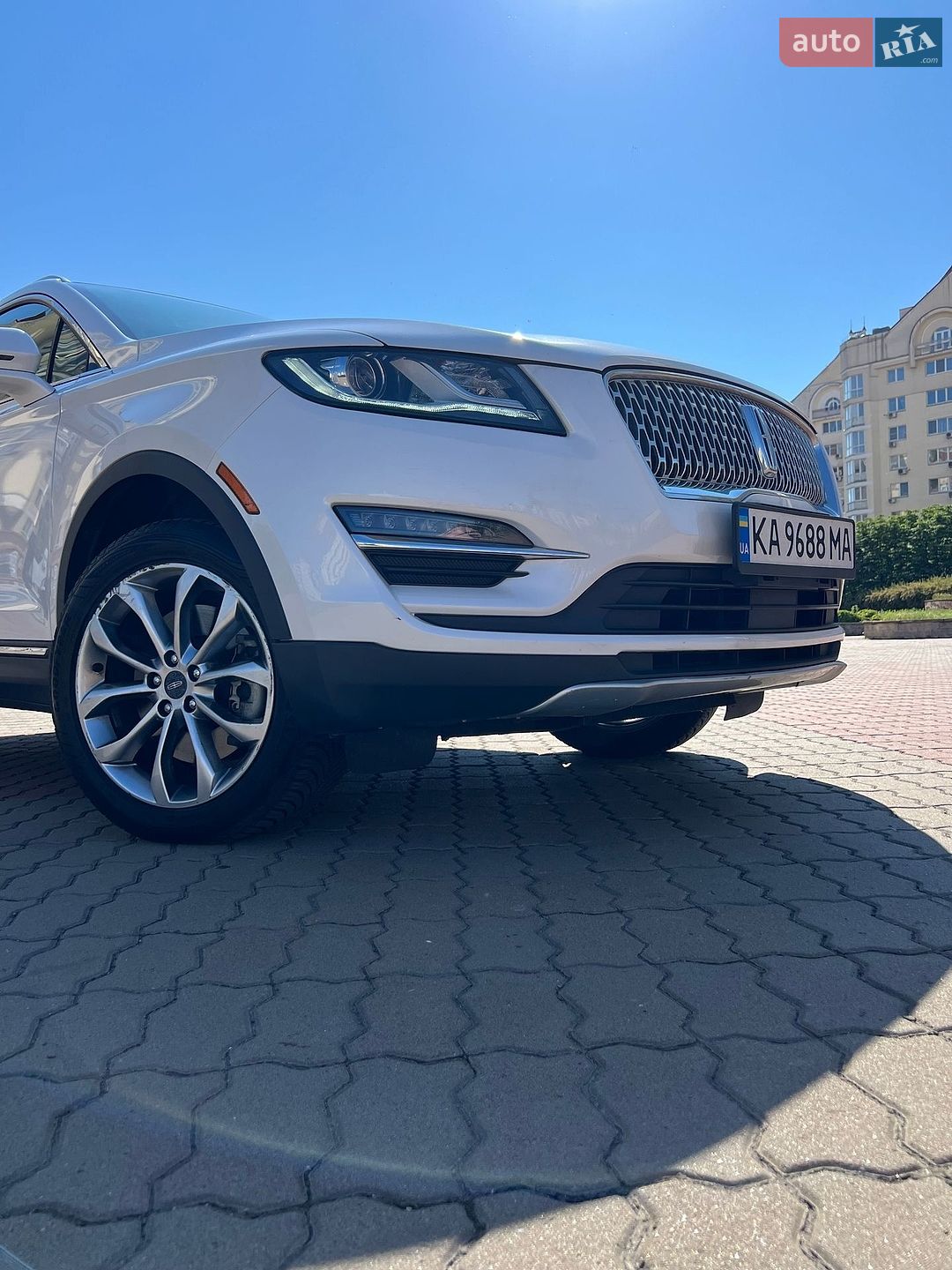 Lincoln MKC 2018 VIN 5LMCJ2D99KUL10053 фото оголошення 52 з 64