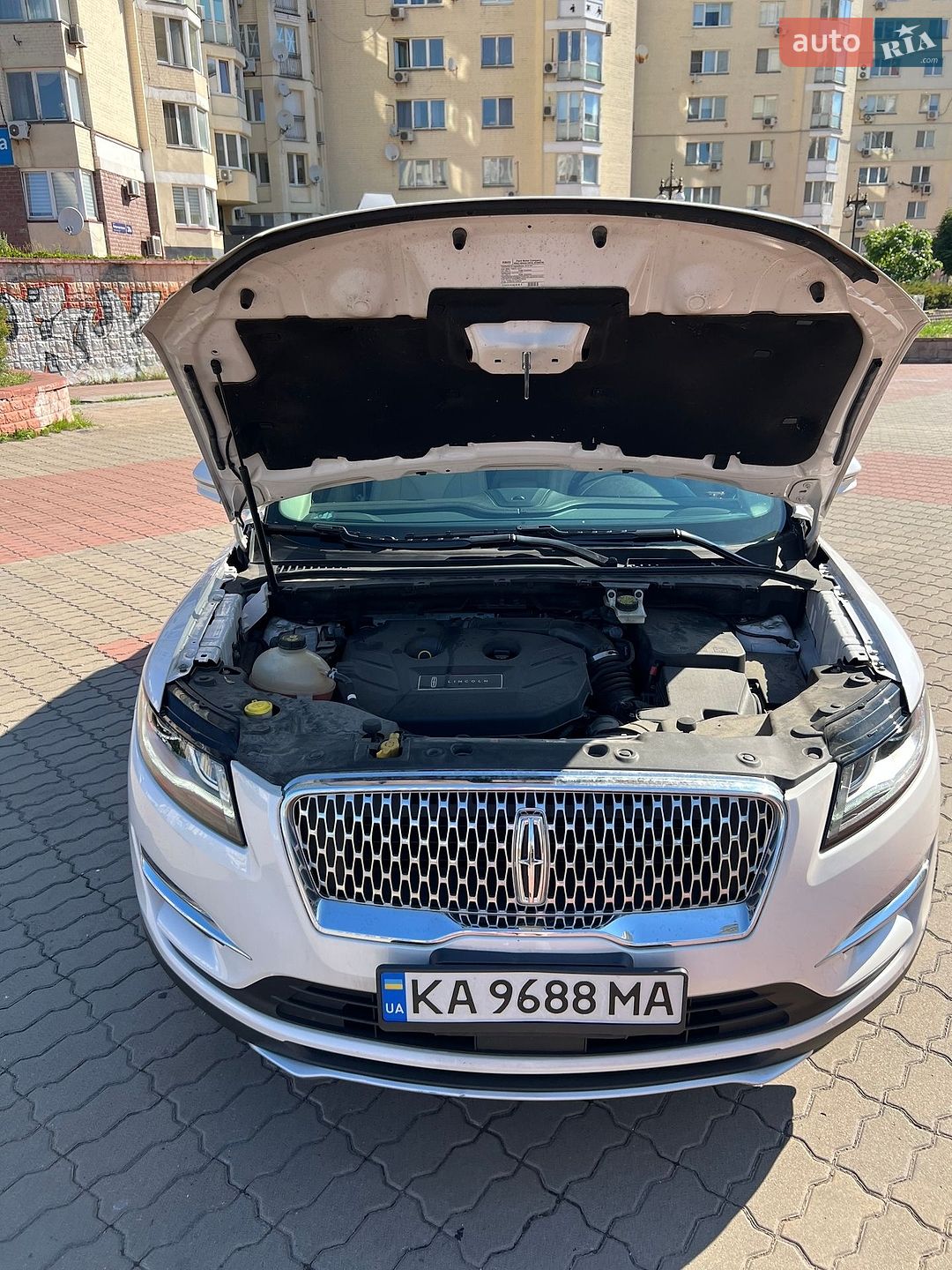 Lincoln MKC 2018 VIN 5LMCJ2D99KUL10053 фото оголошення 53 з 64