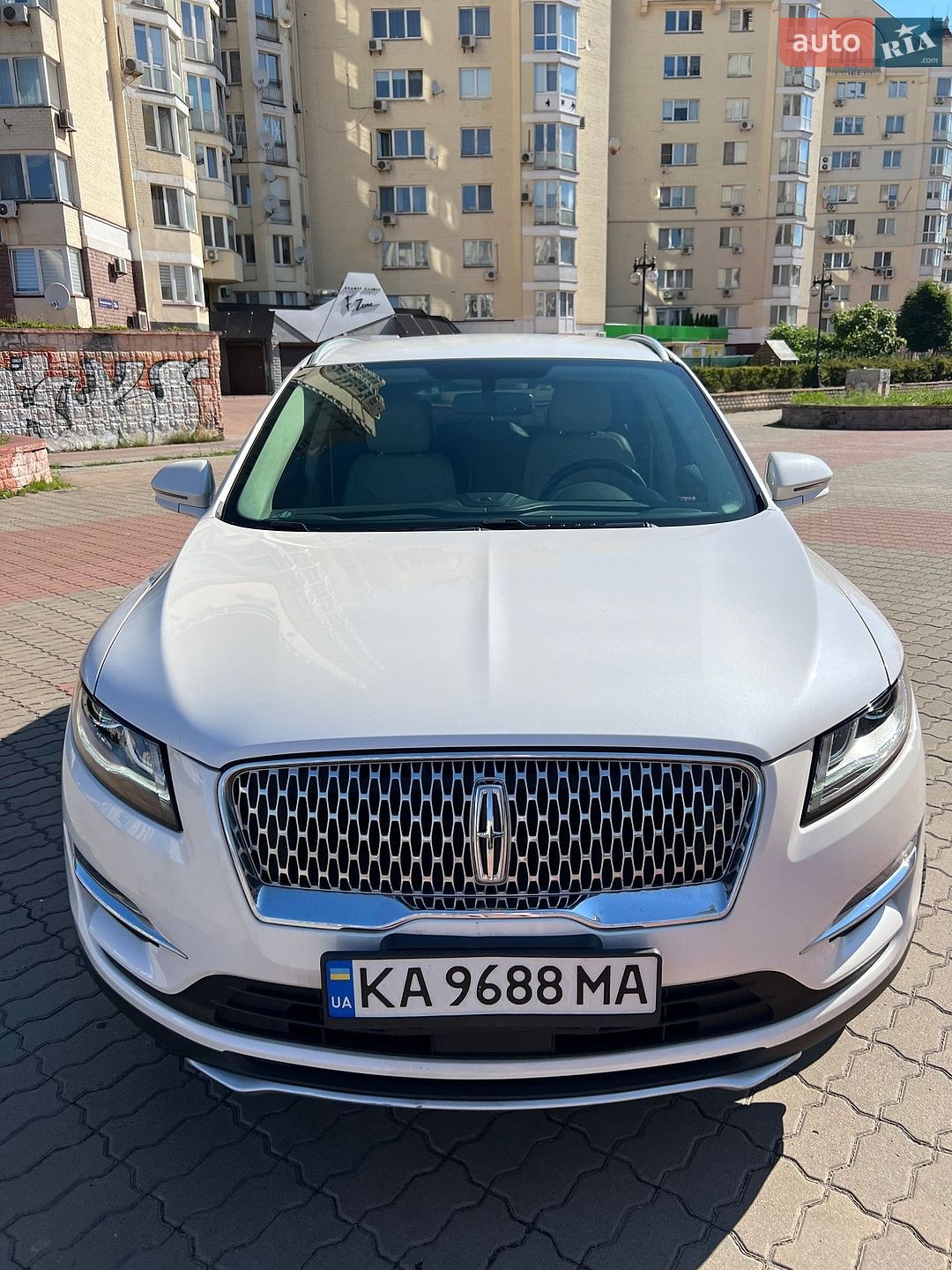 Lincoln MKC 2018 VIN 5LMCJ2D99KUL10053 фото оголошення 56 з 64