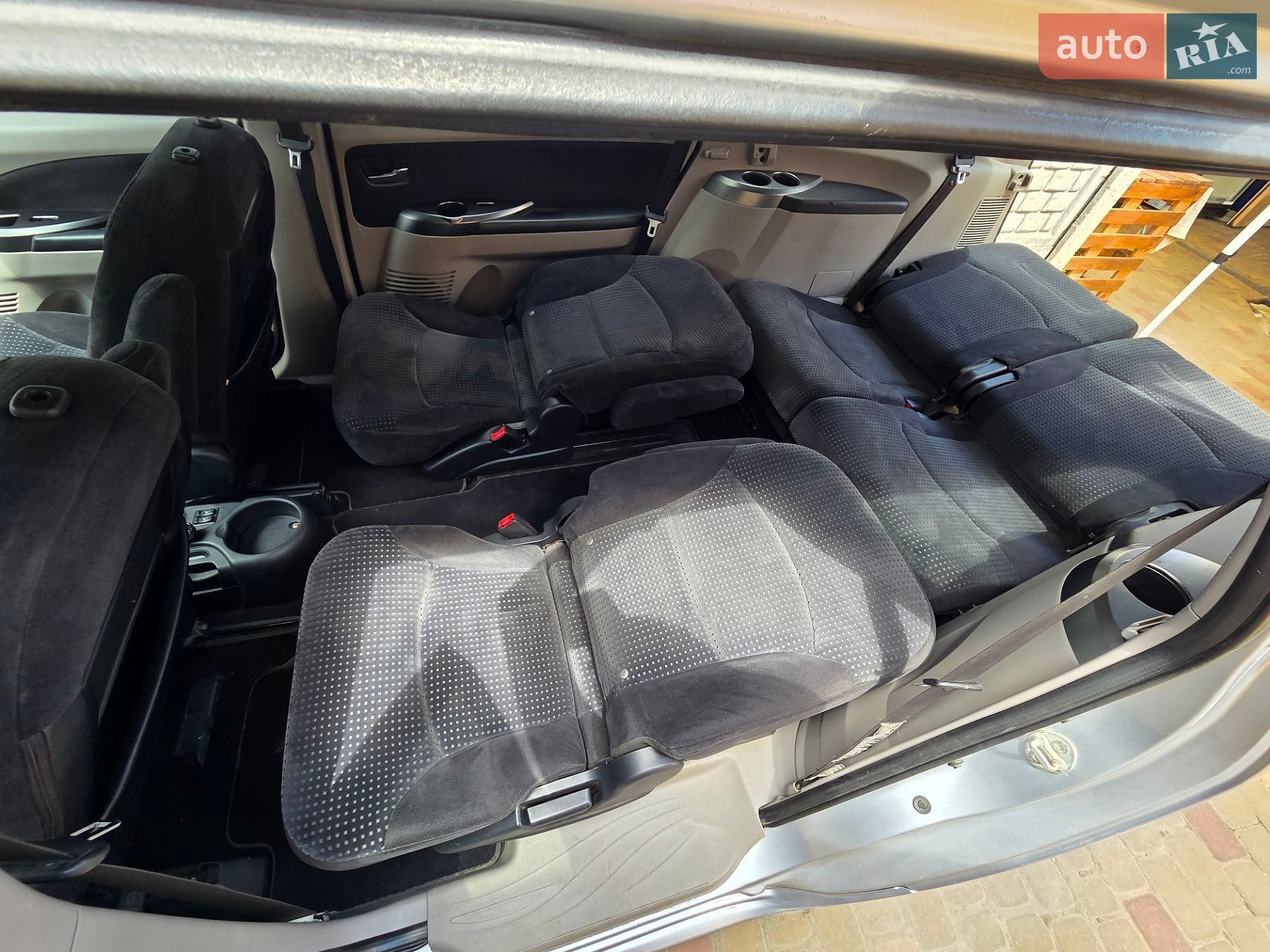 Mitsubishi Grandis 2006 VIN JMBLRNA4W6Z001272 фото оголошення 43 з 60