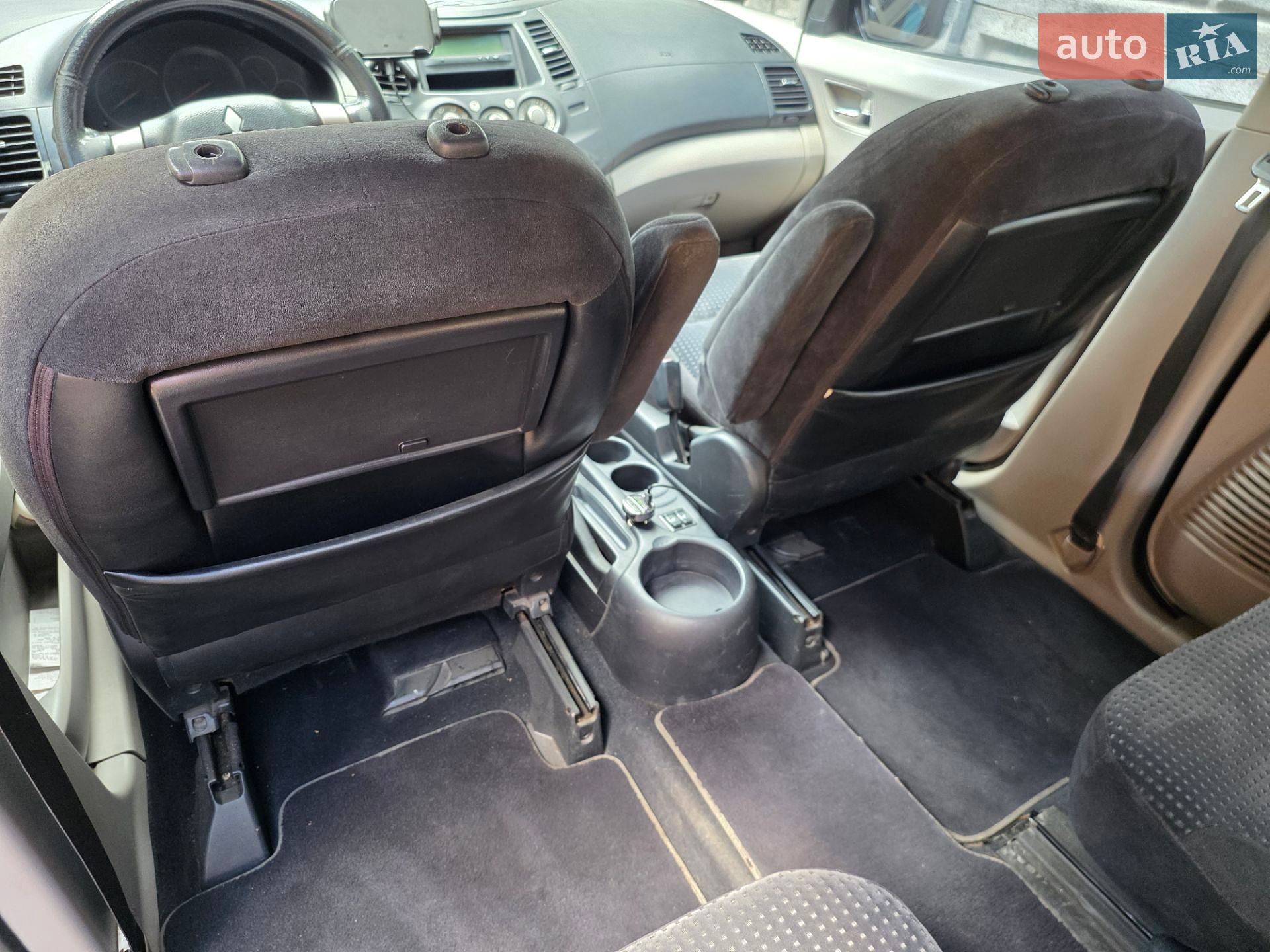 Mitsubishi Grandis 2006 VIN JMBLRNA4W6Z001272 фото оголошення 34 з 60