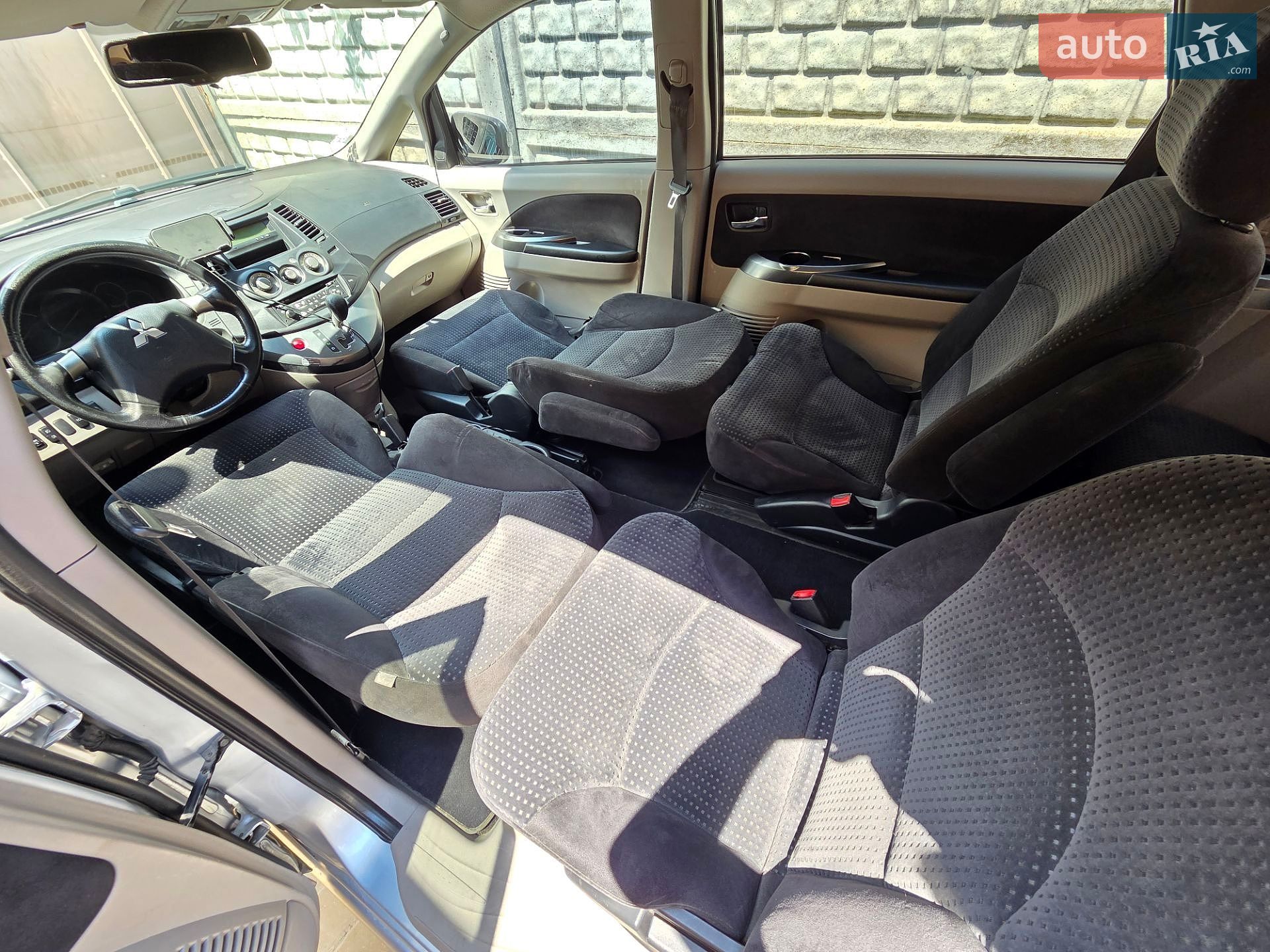 Mitsubishi Grandis 2006 VIN JMBLRNA4W6Z001272 фото оголошення 44 з 60