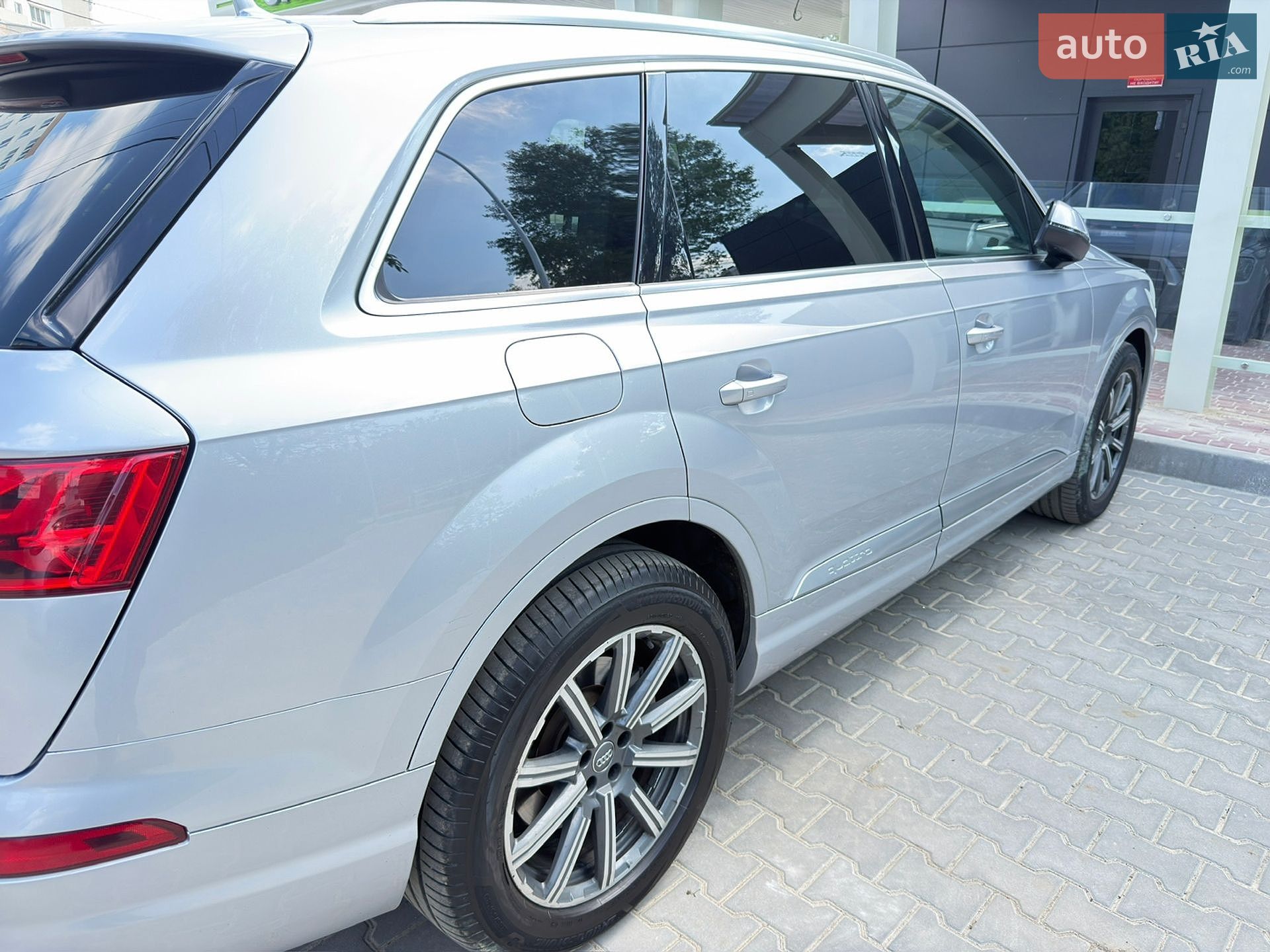 Audi Q7 2018 VIN WA1VAAF73JD031065 фото оголошення 32 з 50