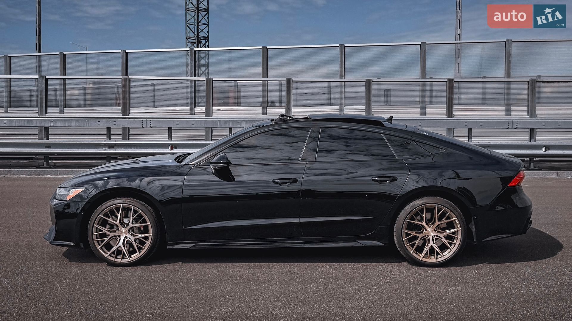 Audi S7 Sportback 2019 VIN WAUPFAF23LN017116 фото оголошення 6 з 26