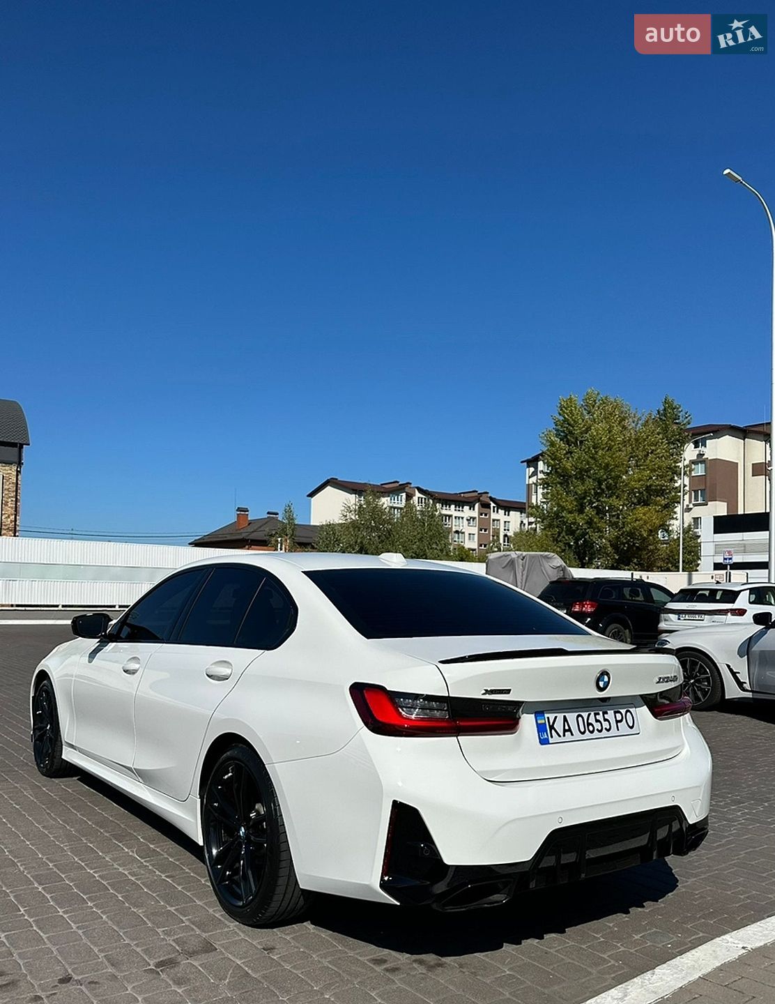 BMW 3 Series 2023 VIN 3MW49FF01P8D15467 фото оголошення 4 з 11