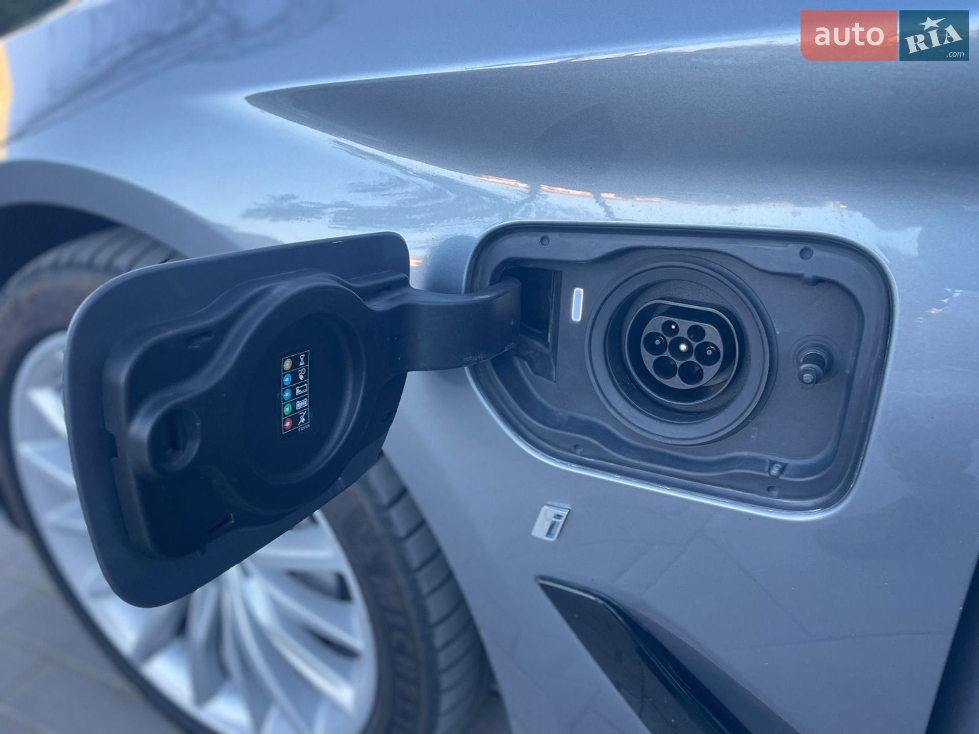 BMW 5 Series 2019 VIN WBAJA91080B465843 фото оголошення 53 з 54