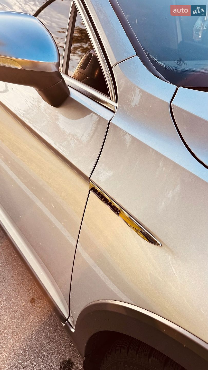 Volkswagen Passat Alltrack 2019 VIN WVWZZZ3CZLE043541 фото оголошення 14 з 36
