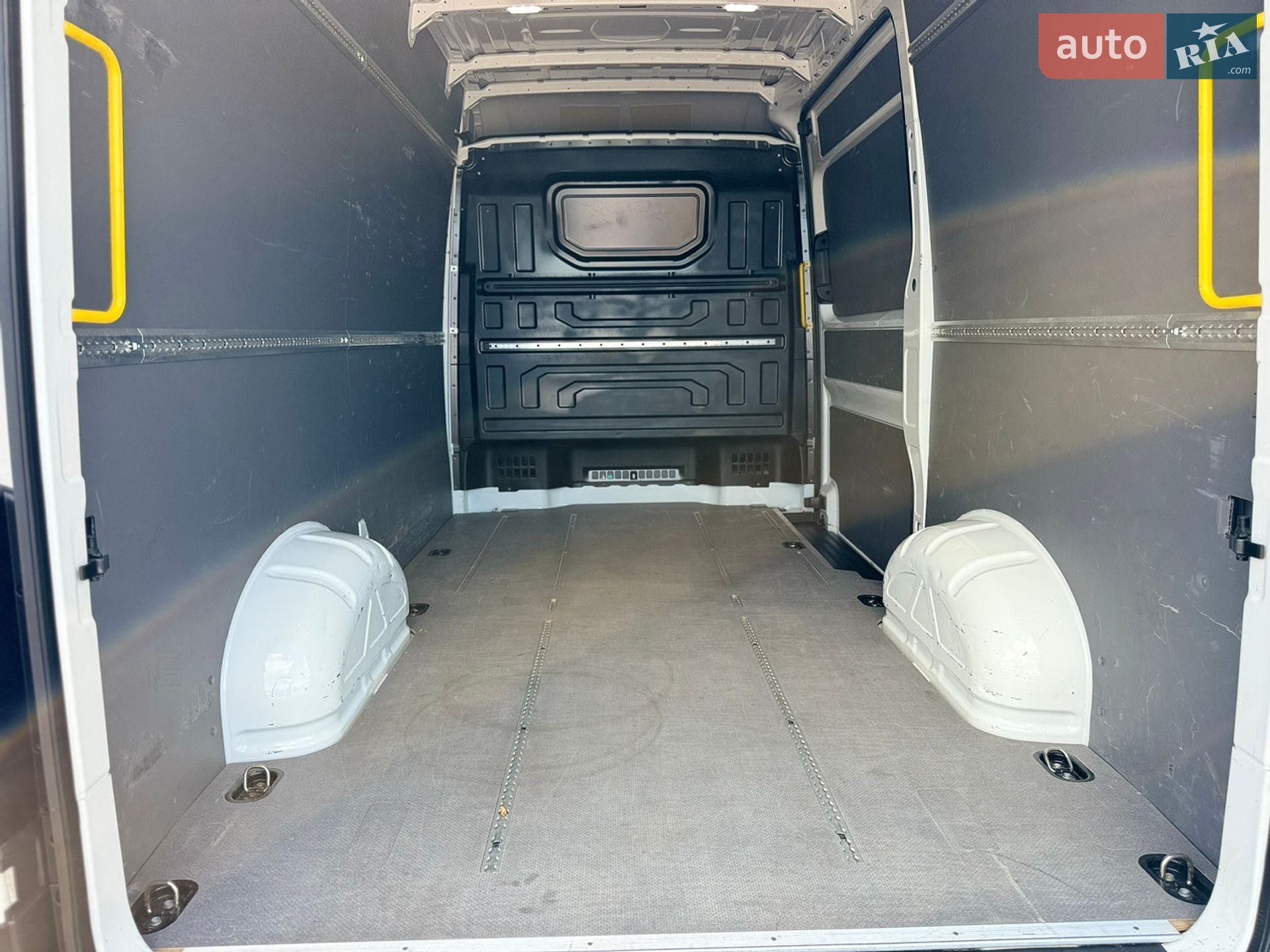 Volkswagen Crafter 2023 VIN WV1ZZZSY8P9059040 фото оголошення 38 з 110