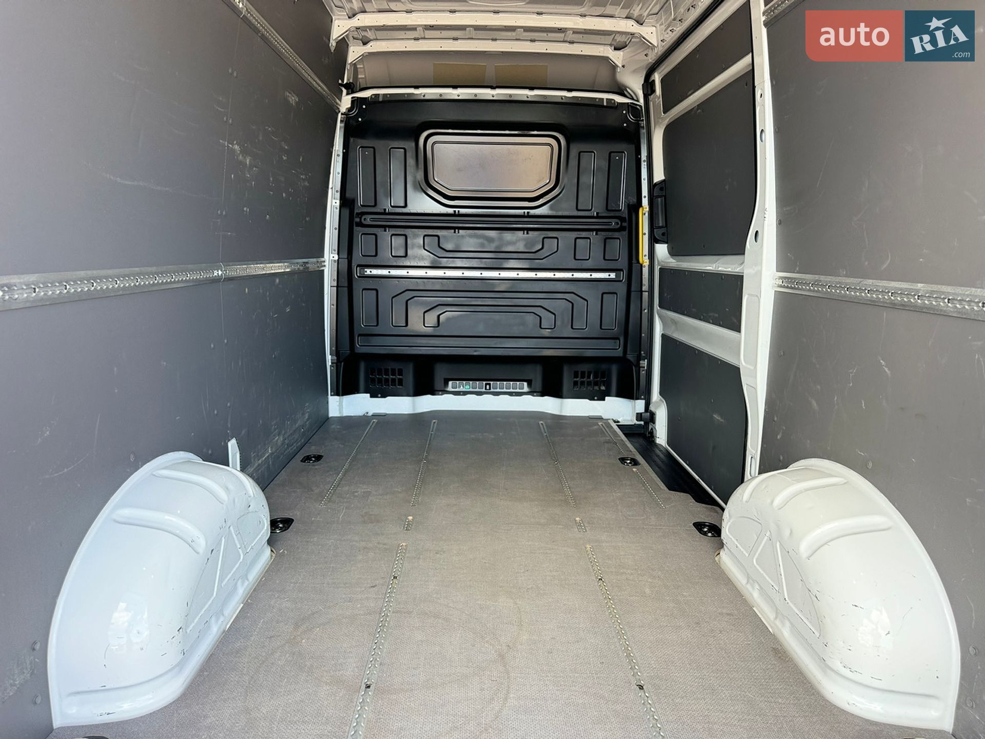 Volkswagen Crafter 2023 VIN WV1ZZZSY8P9059040 фото оголошення 39 з 110