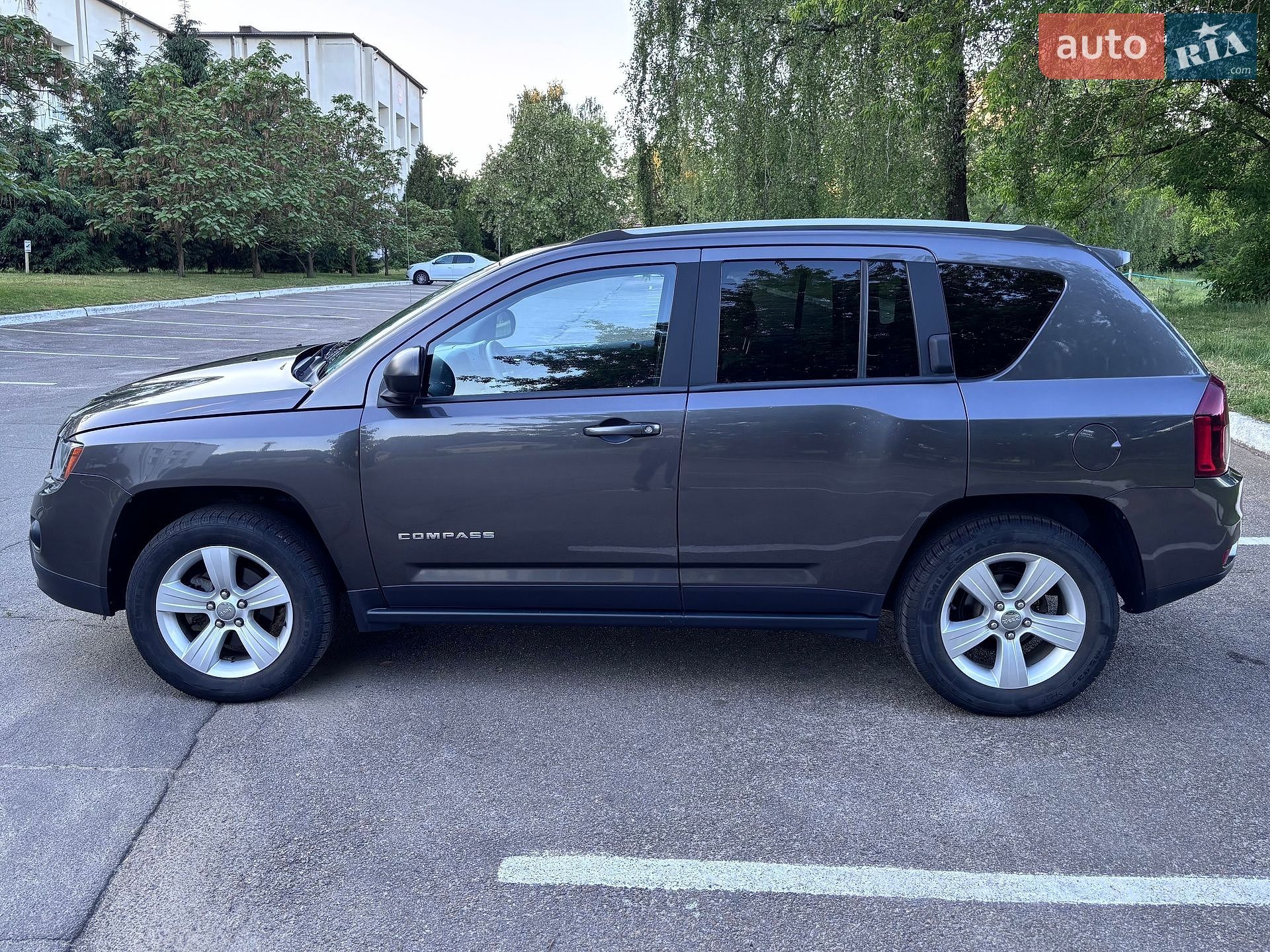 Jeep Compass 2016 VIN 1C4NJDBB6GD714341 фото оголошення 4 з 11