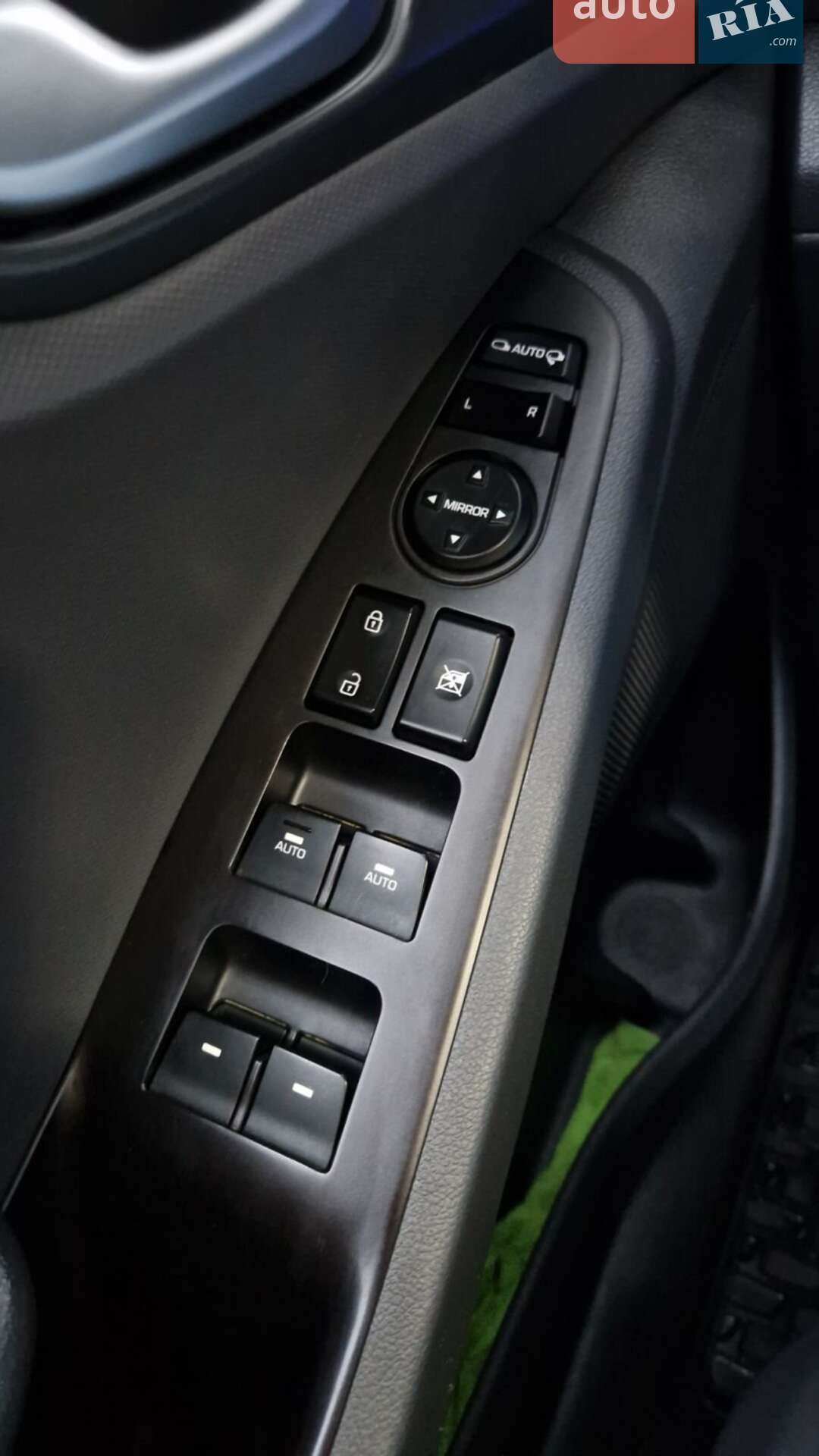 Hyundai Ioniq 2018 VIN KMHC851HFKU039776 фото оголошення 15 з 23