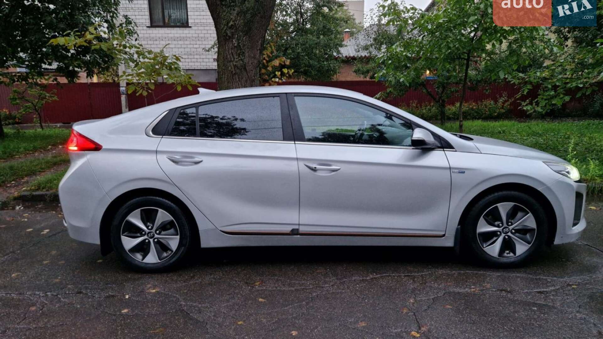 Hyundai Ioniq 2018 VIN KMHC851HFKU039776 фото оголошення 5 з 23