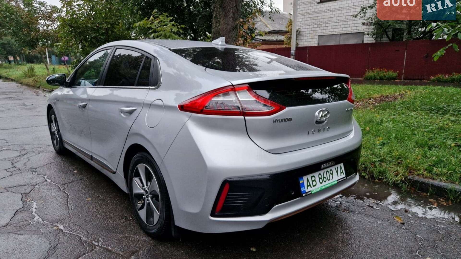 Hyundai Ioniq 2018 VIN KMHC851HFKU039776 фото оголошення 10 з 23