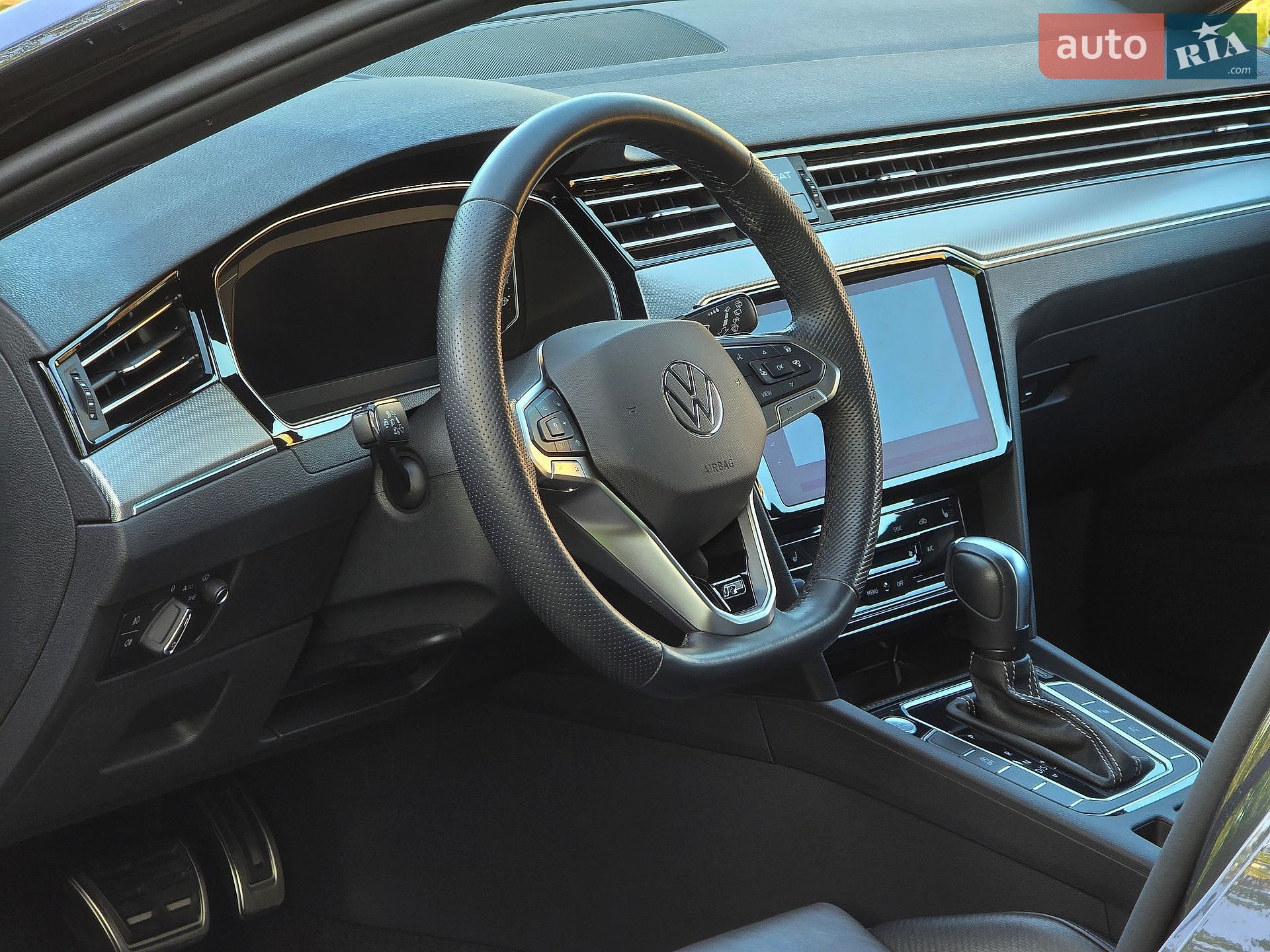 Volkswagen Passat 2021 VIN WVWZZZ3CZME120700 фото оголошення 15 з 59