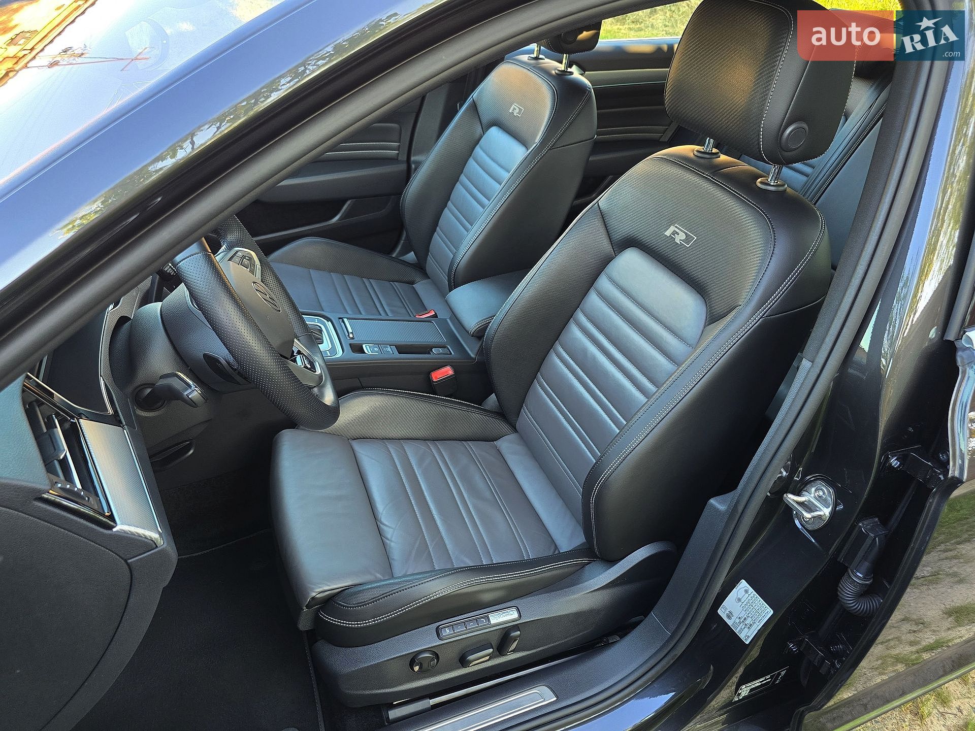 Volkswagen Passat 2021 VIN WVWZZZ3CZME120700 фото оголошення 16 з 59