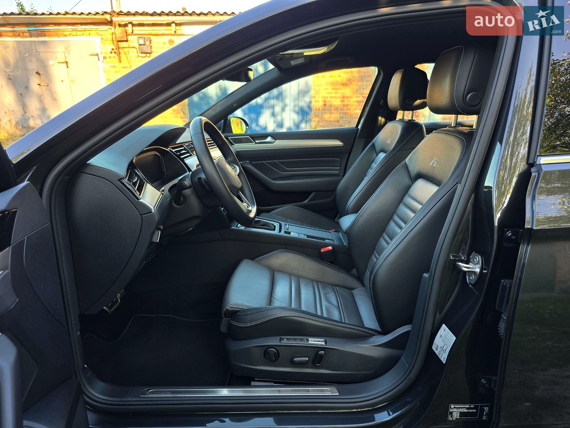 Volkswagen Passat 2021 VIN WVWZZZ3CZME120700 фото оголошення 18 з 59