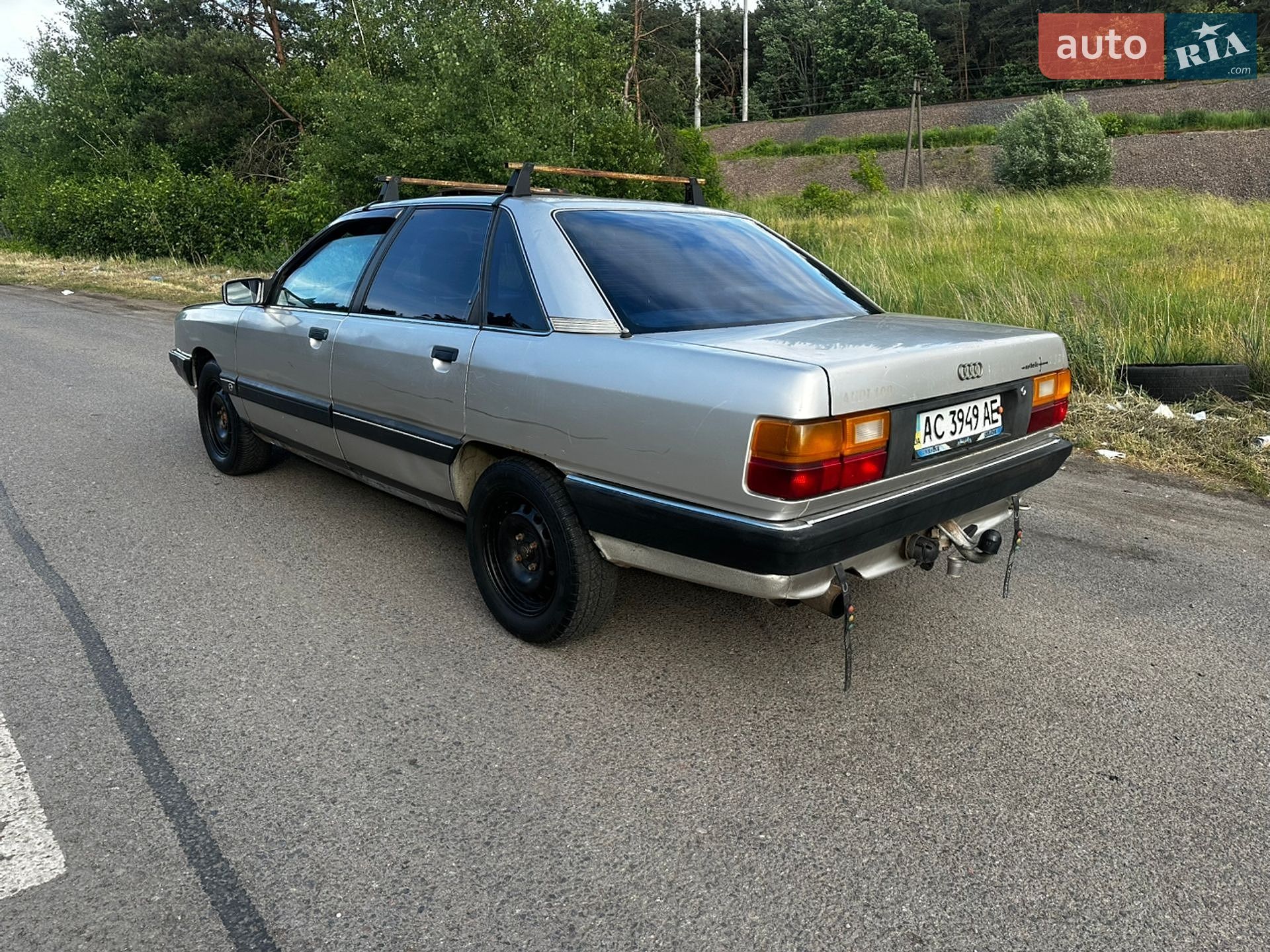 Audi 100 1989 VIN WAUZZZ44ZKN036259 фото оголошення 4 з 11