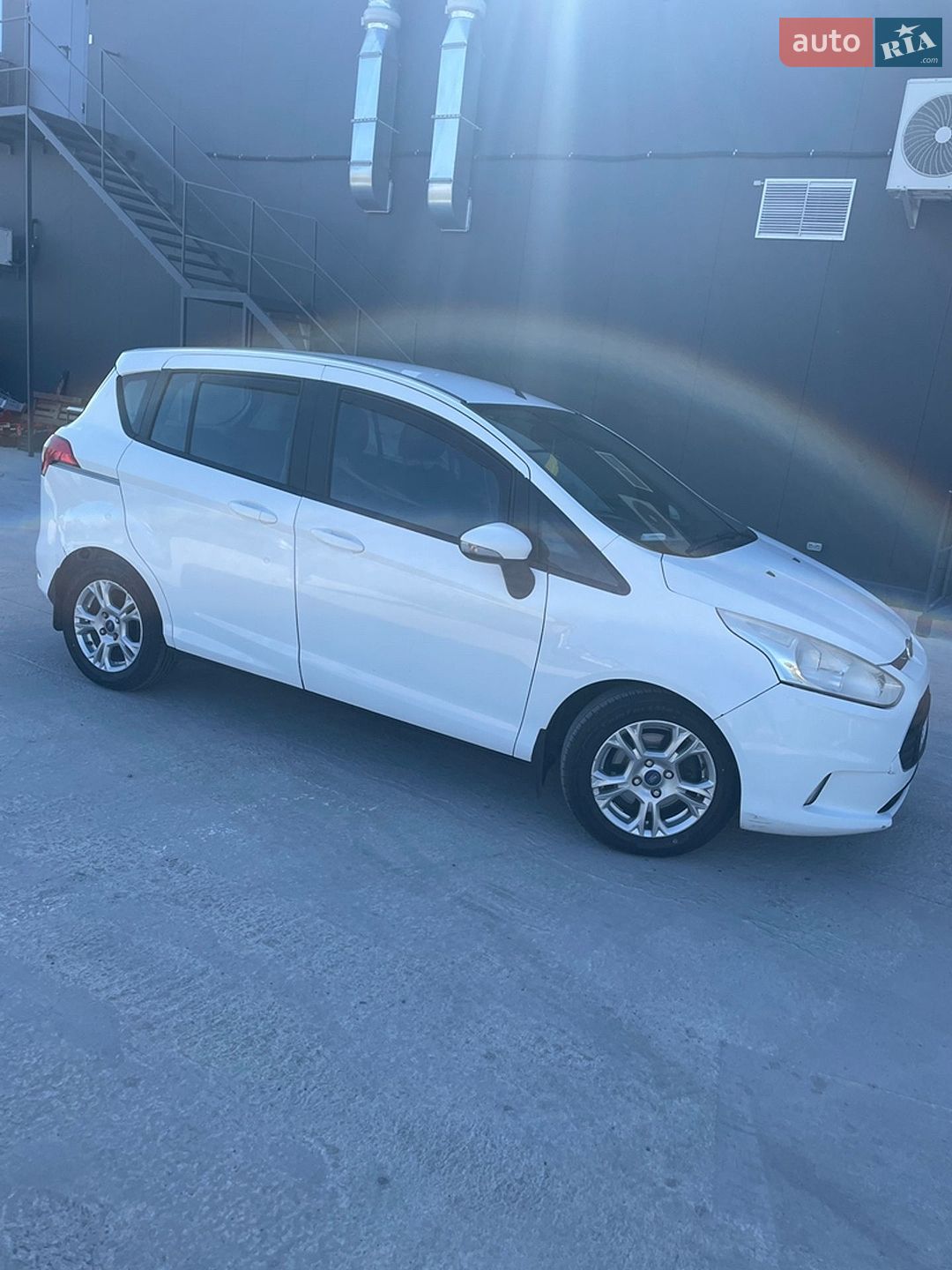 Ford B-Max 2013 VIN WF0KXXERJKDP53861 фото оголошення 2 з 14