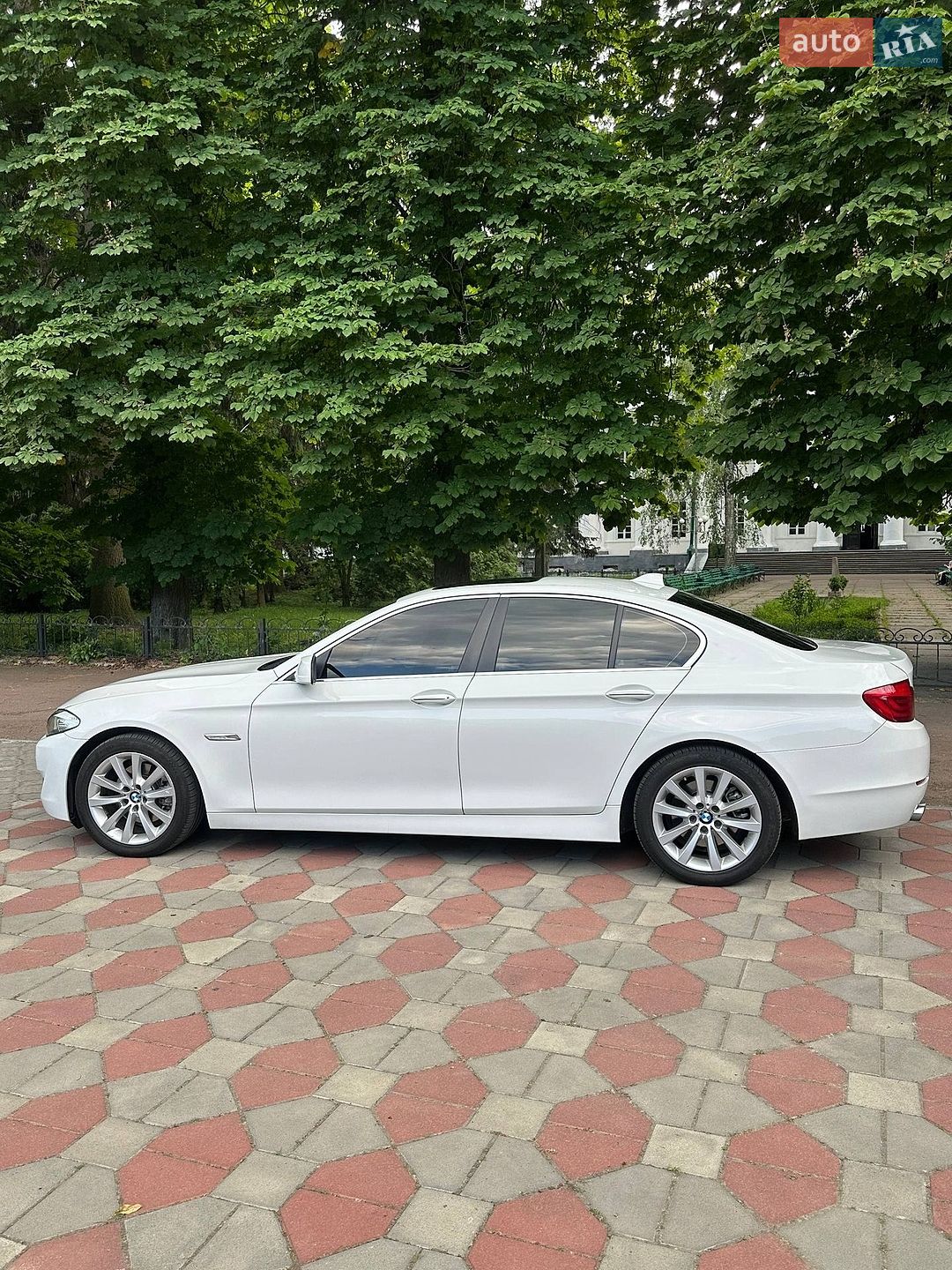 BMW 5 Series 2012 VIN WBAXH5C56DDW14106 фото оголошення 8 з 22
