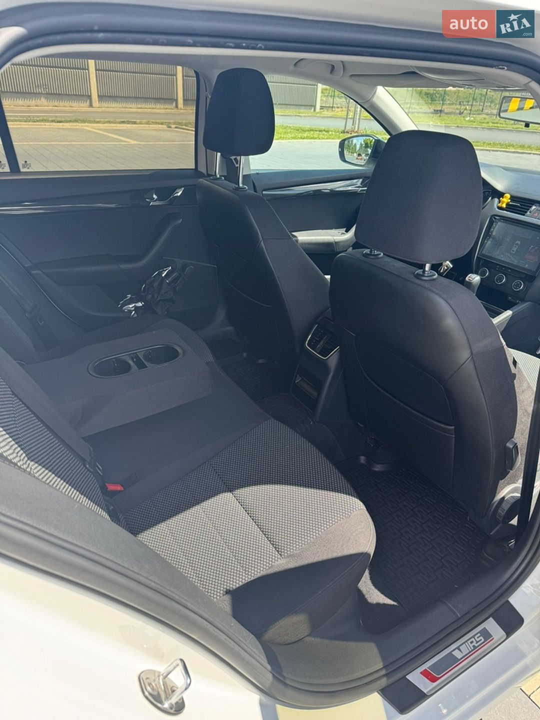 Skoda Octavia 2013 VIN TMBJG7NE4E0040490 фото оголошення 10 з 17