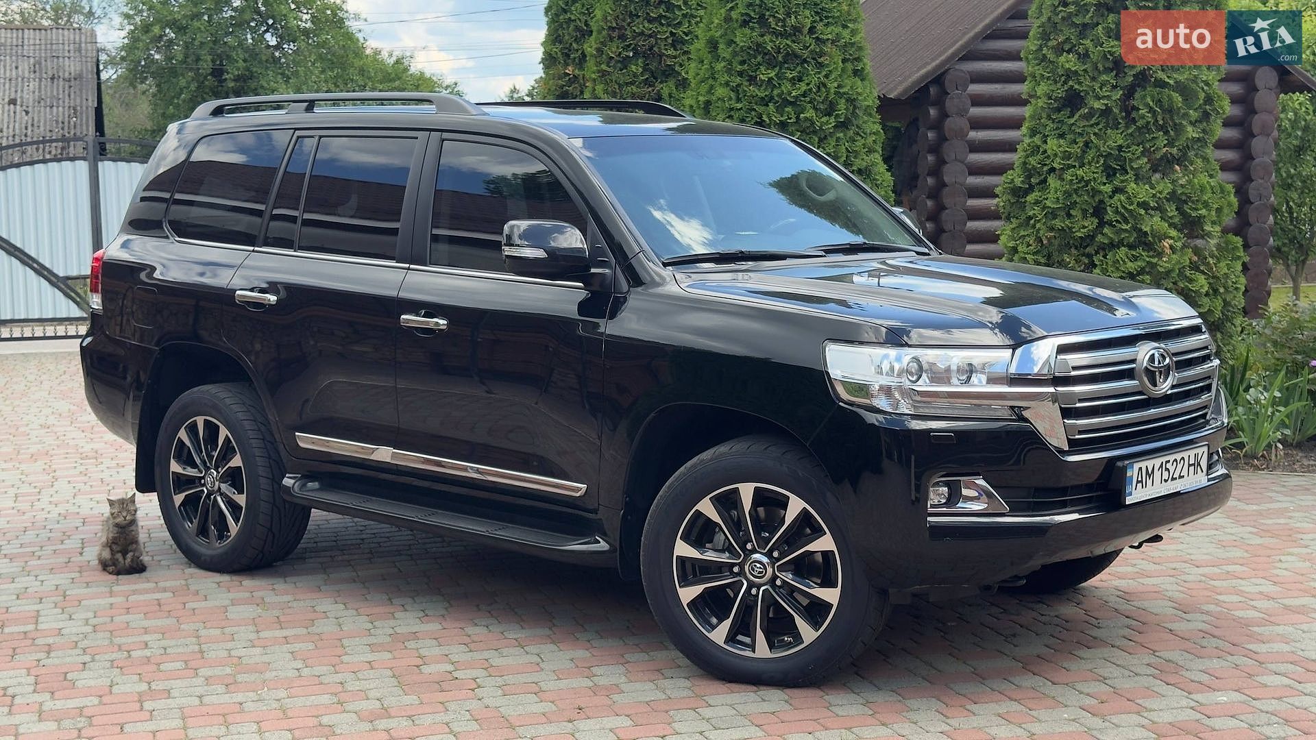 Toyota Land Cruiser 2021 VIN JTMCV05J304330420 фото оголошення 2 з 22
