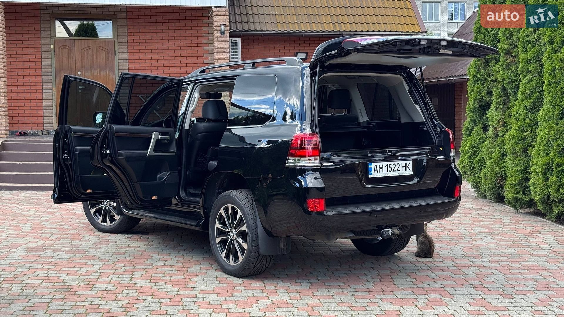 Toyota Land Cruiser 2021 VIN JTMCV05J304330420 фото оголошення 7 з 22