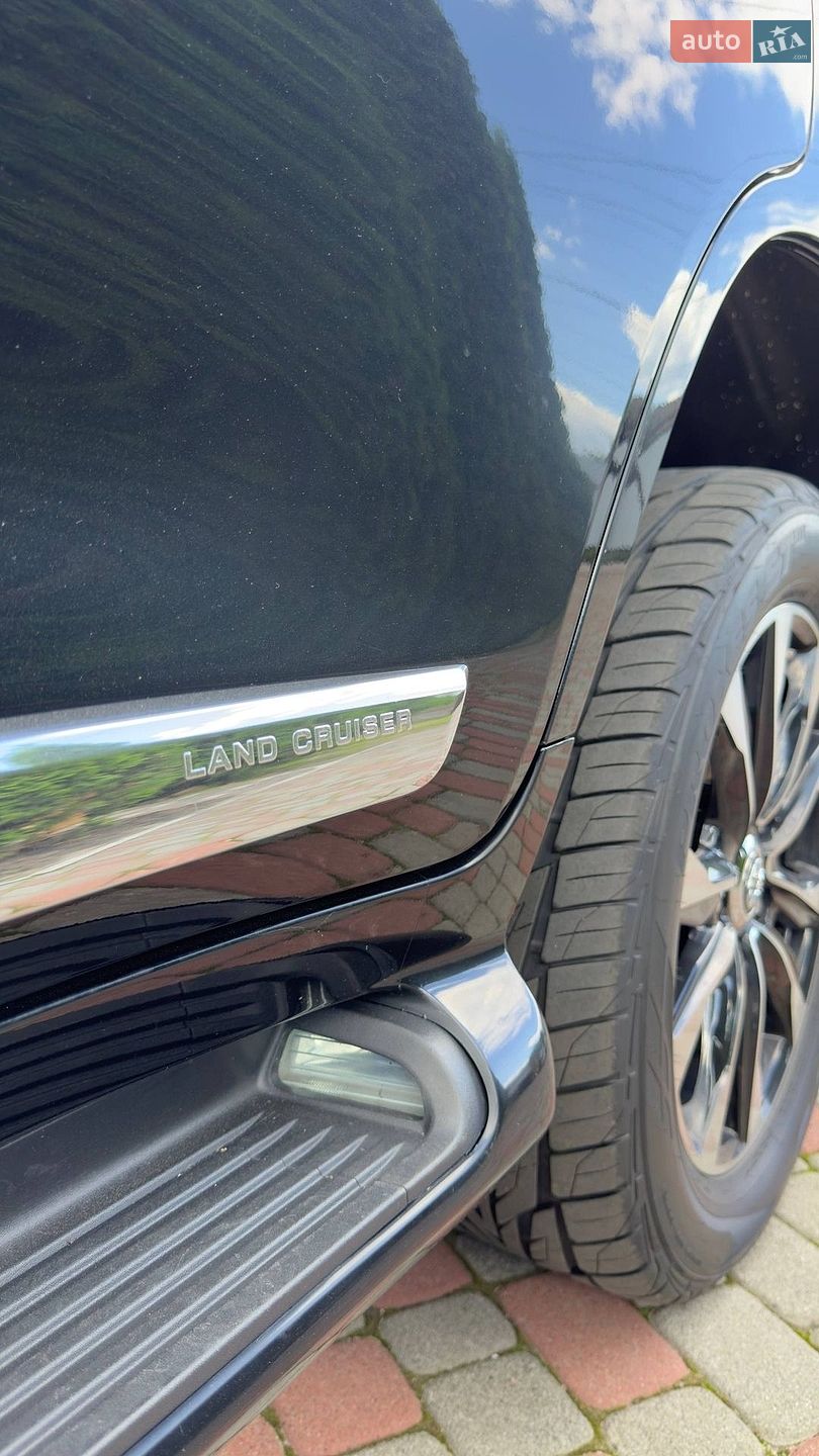 Toyota Land Cruiser 2021 VIN JTMCV05J304330420 фото оголошення 20 з 22