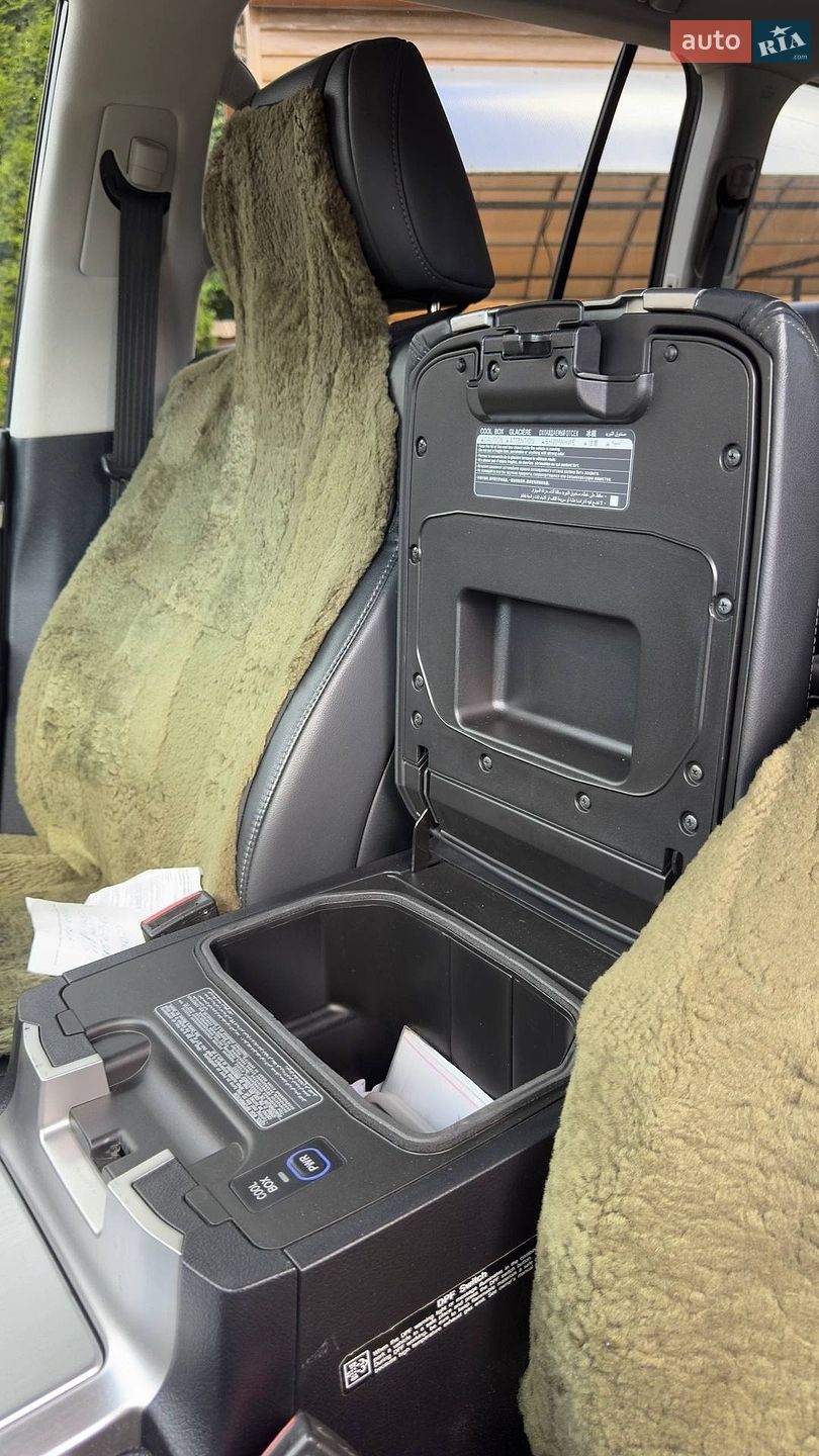 Toyota Land Cruiser 2021 VIN JTMCV05J304330420 фото оголошення 22 з 22