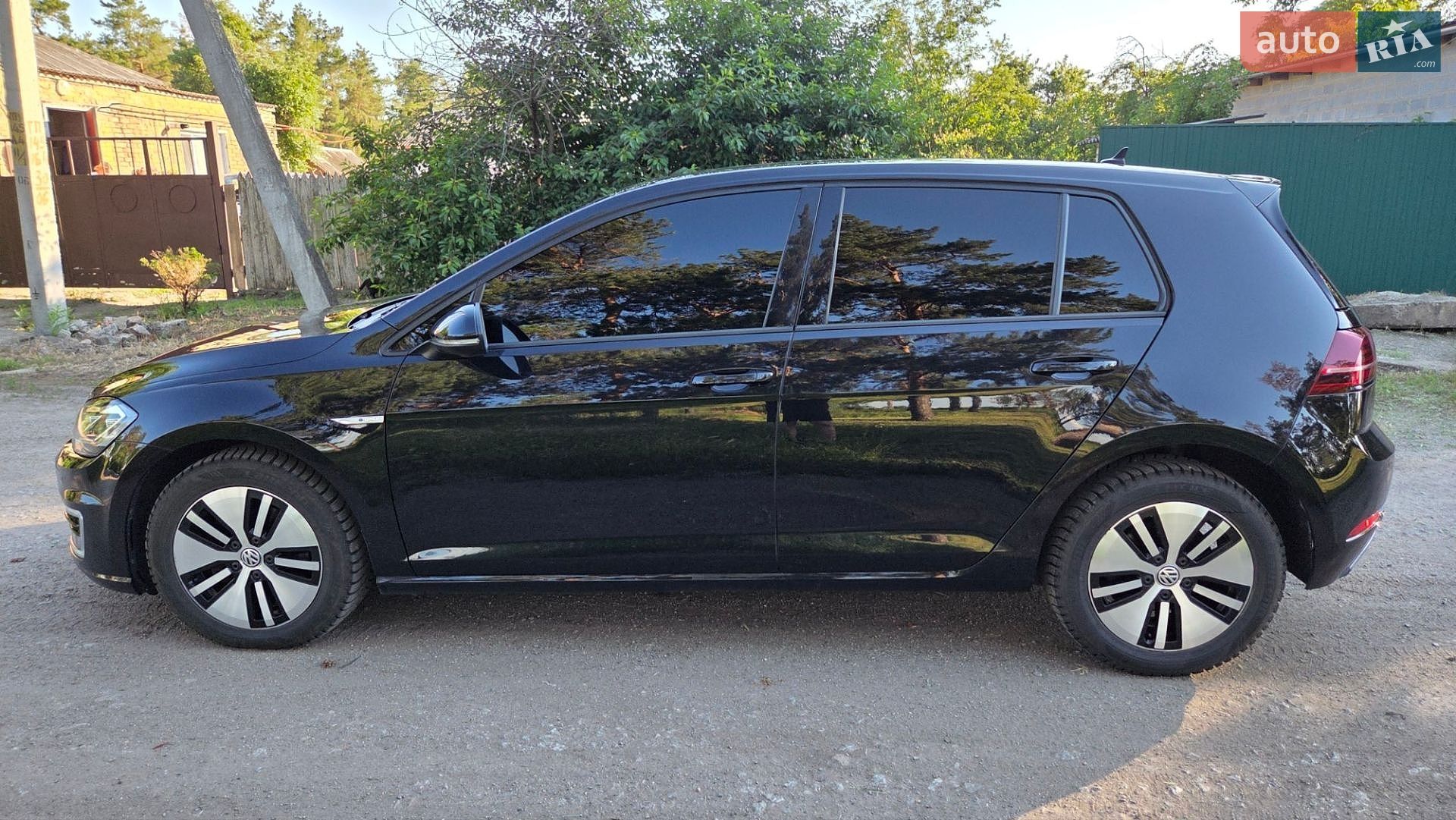 Volkswagen e-Golf 2019 VIN WVWZZZAUZK8908156 фото оголошення 7 з 17